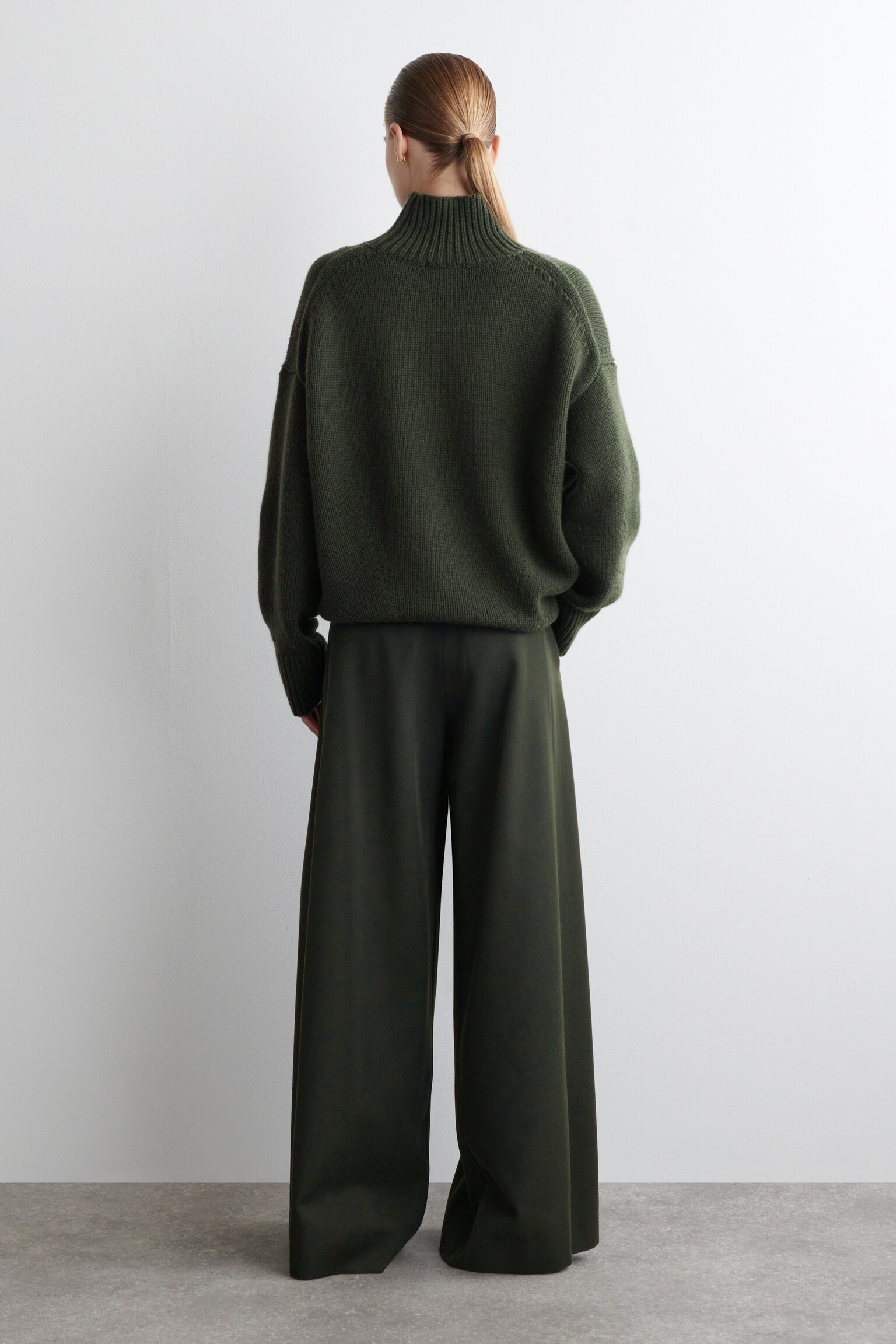 CHUNKY FUNNEL-NECK WOOL JUMPER - DARK GREEN/LIGHT-BEIGE MÉLANGE - 3