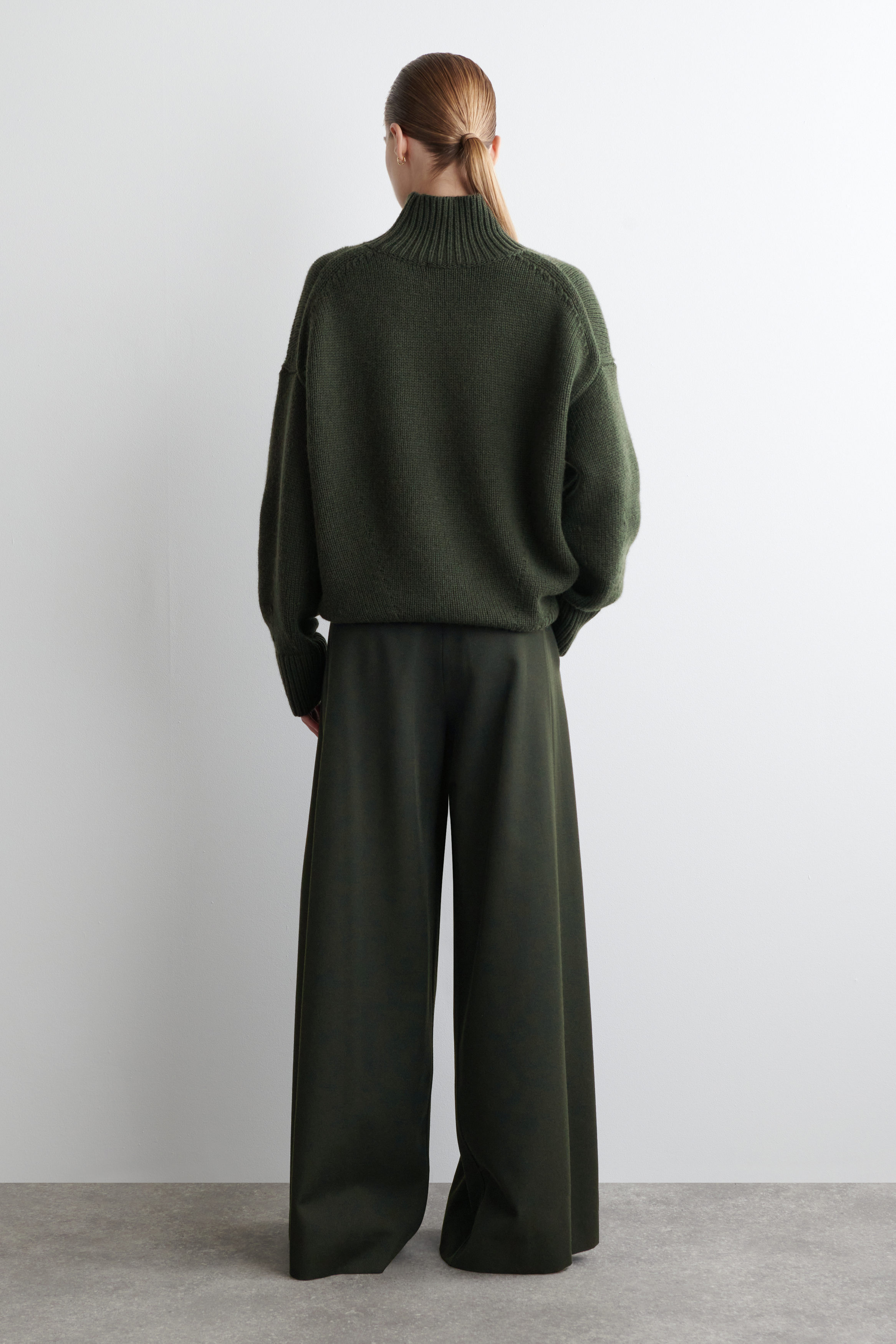 CHUNKY MOCK-NECK WOOL SWEATER - DARK GREEN | COS US