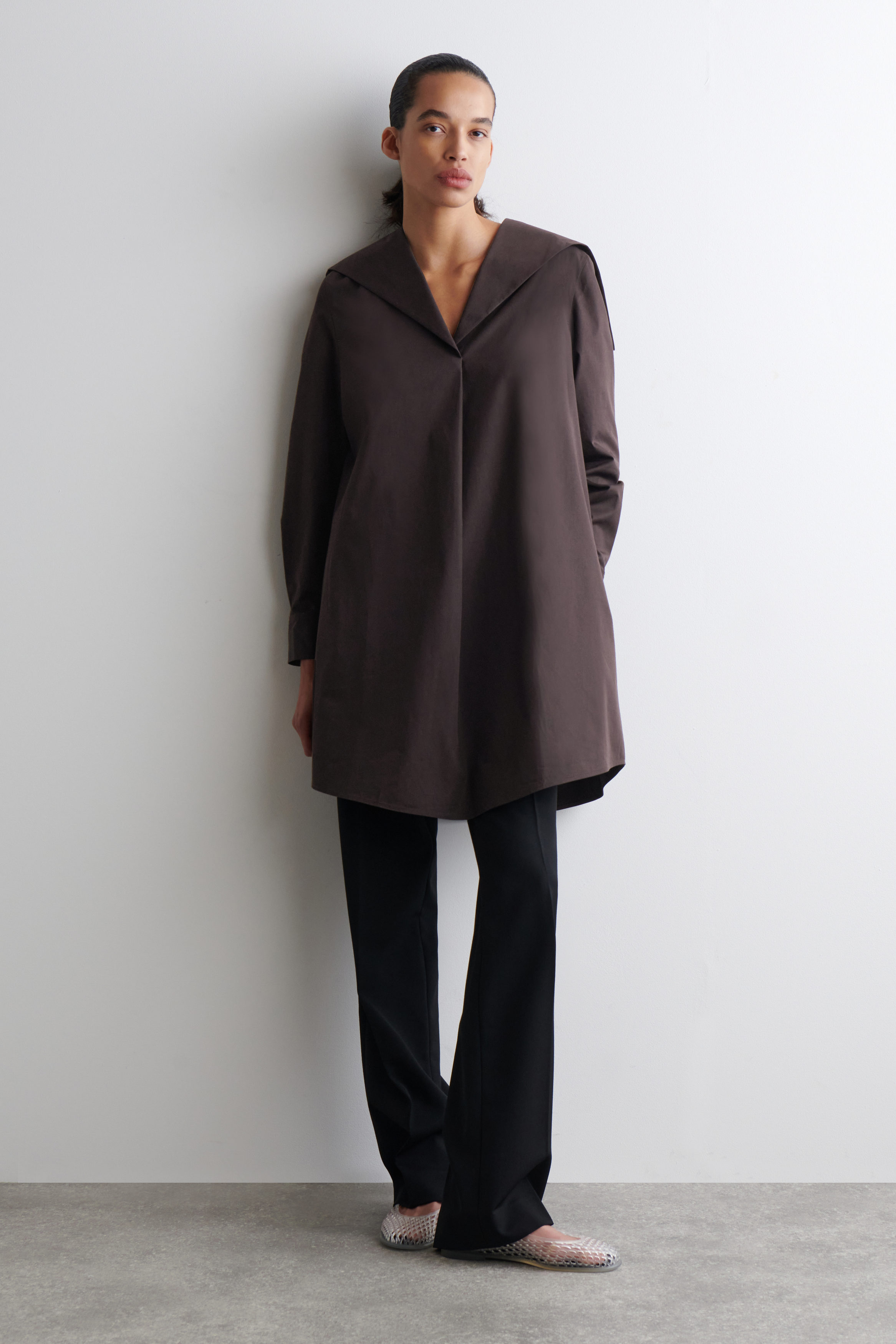 【I AM MARI】Jenny Color Matching Sailor Collar Knit Mini OP SAILOR-COLLAR COTTON MINI DRESS - DARK BROWN | COS