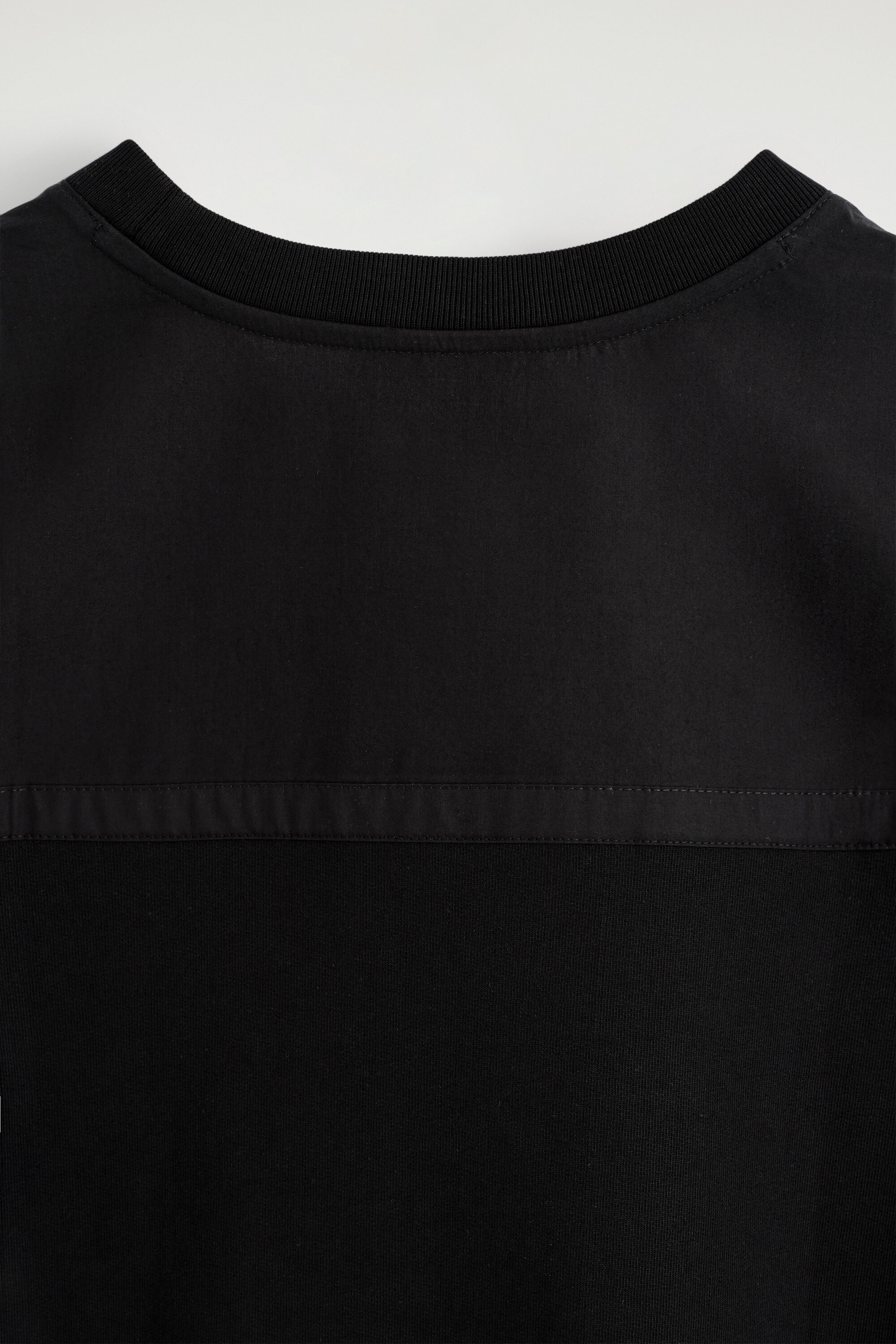 POPLIN-PANELLED JERSEY T-SHIRT - BLACK | COS CA