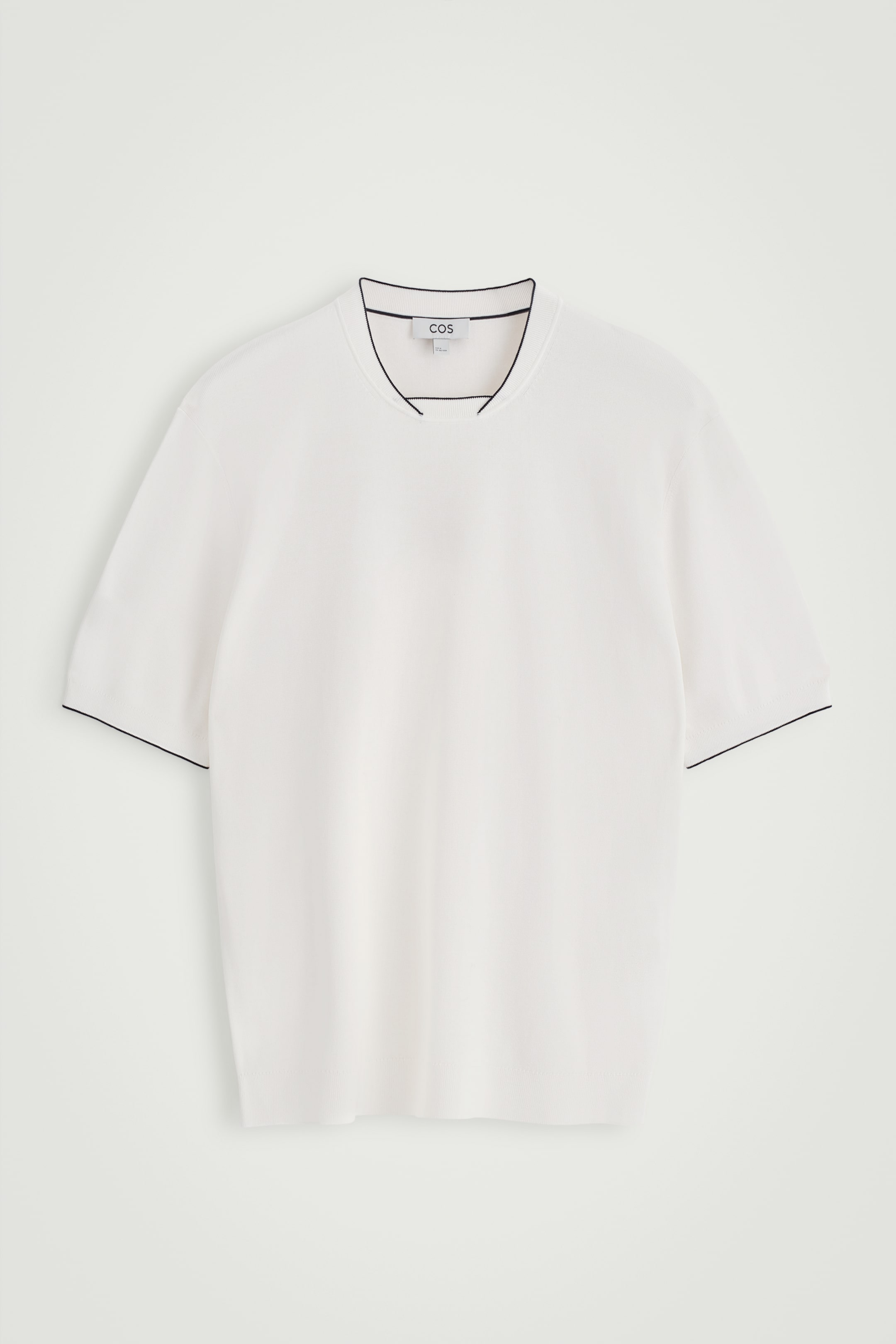 Visa större bild: T-SHIRT MED KONTRASTKANTER - VIT - HERR | H&M SE 6