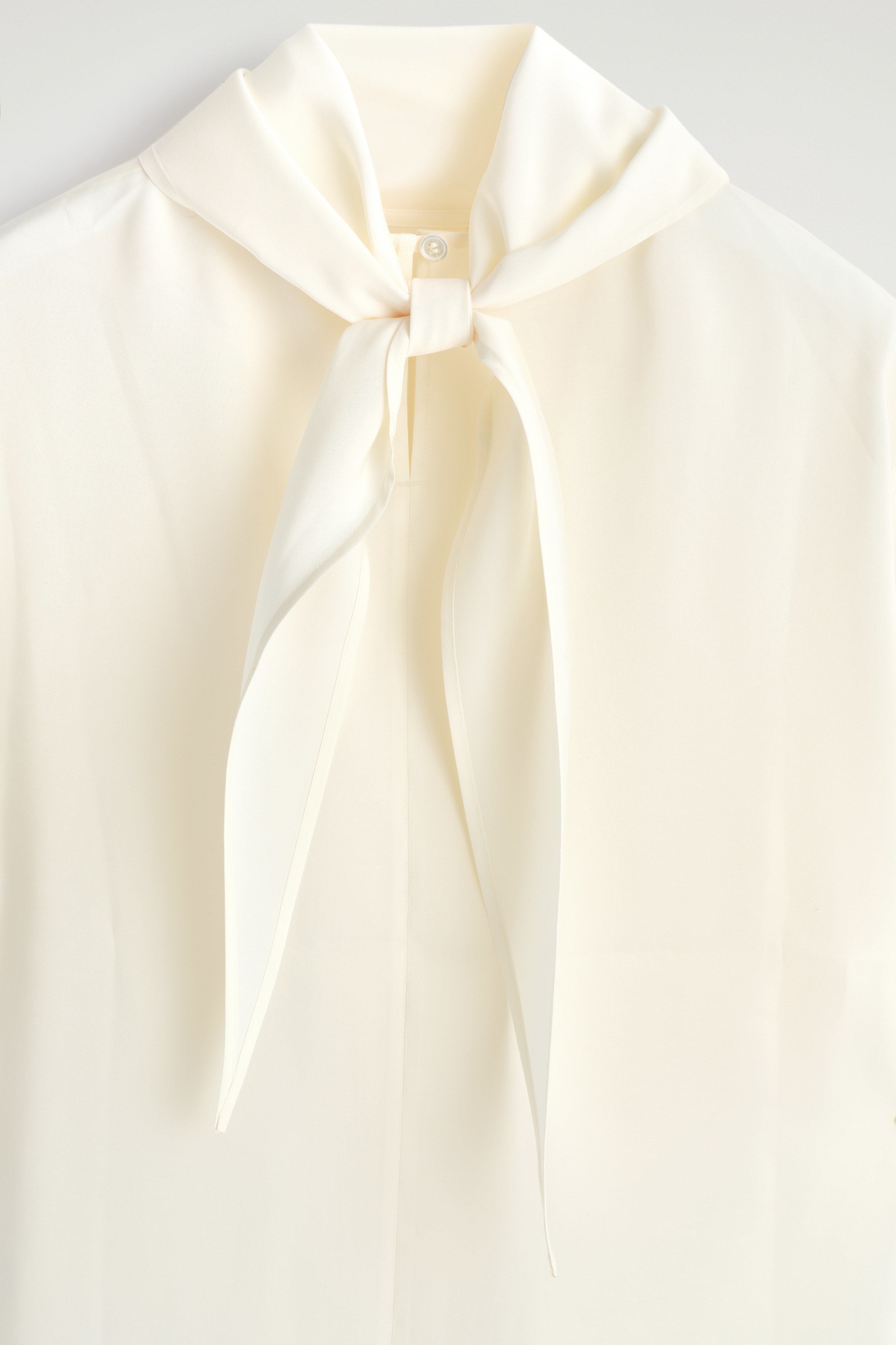 DRAPED SCARF-DETAIL TOP