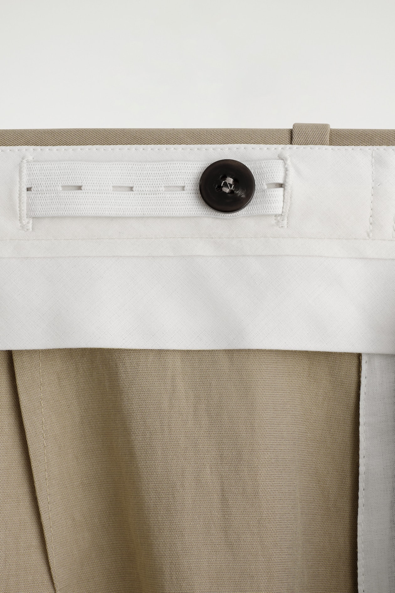 RELAXED FLUID WIDE-LEG PANTS — BEIGE
