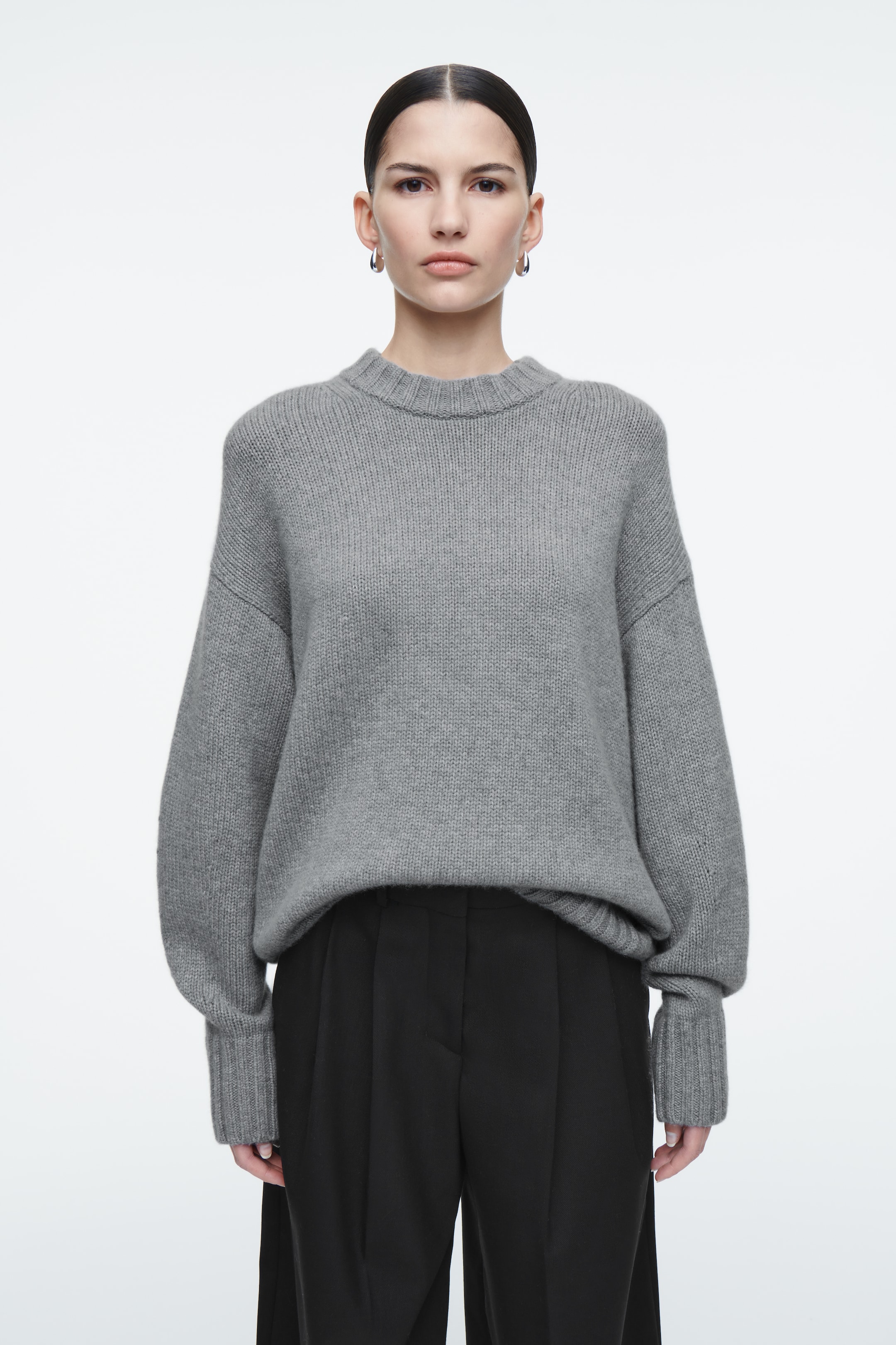 Größeres Bild anzeigen: GROBSTRICKPULLOVER AUS KASCHMIR - GRAU - Ladies | H&M AT 1