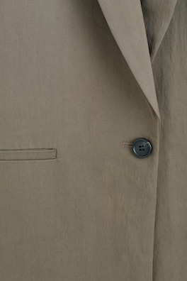 FLUID SHAWL-COLLAR BLAZER — DARK BEIGE 7