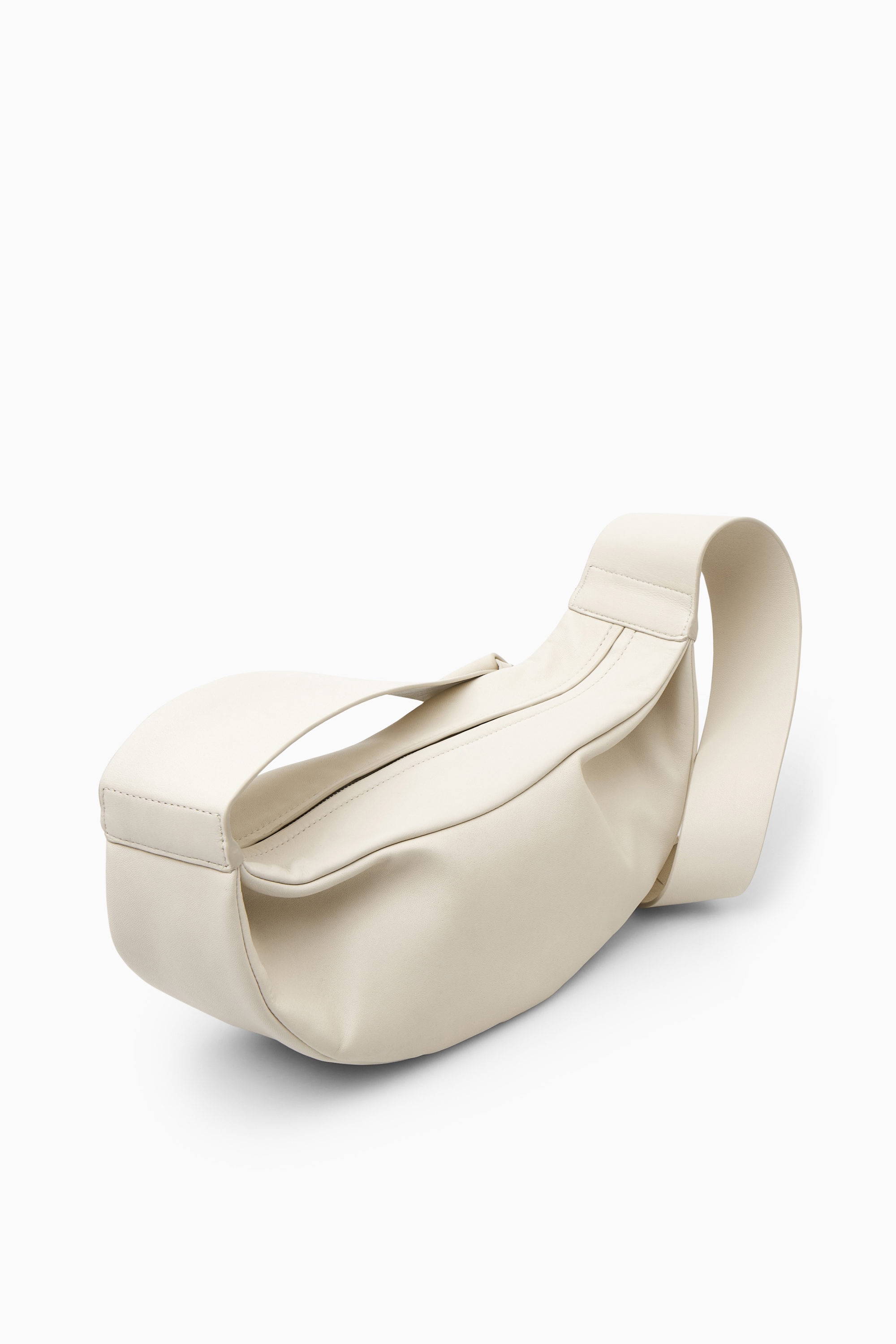 SWING CROSSBODY BAG - LEATHER - CREAM | COS