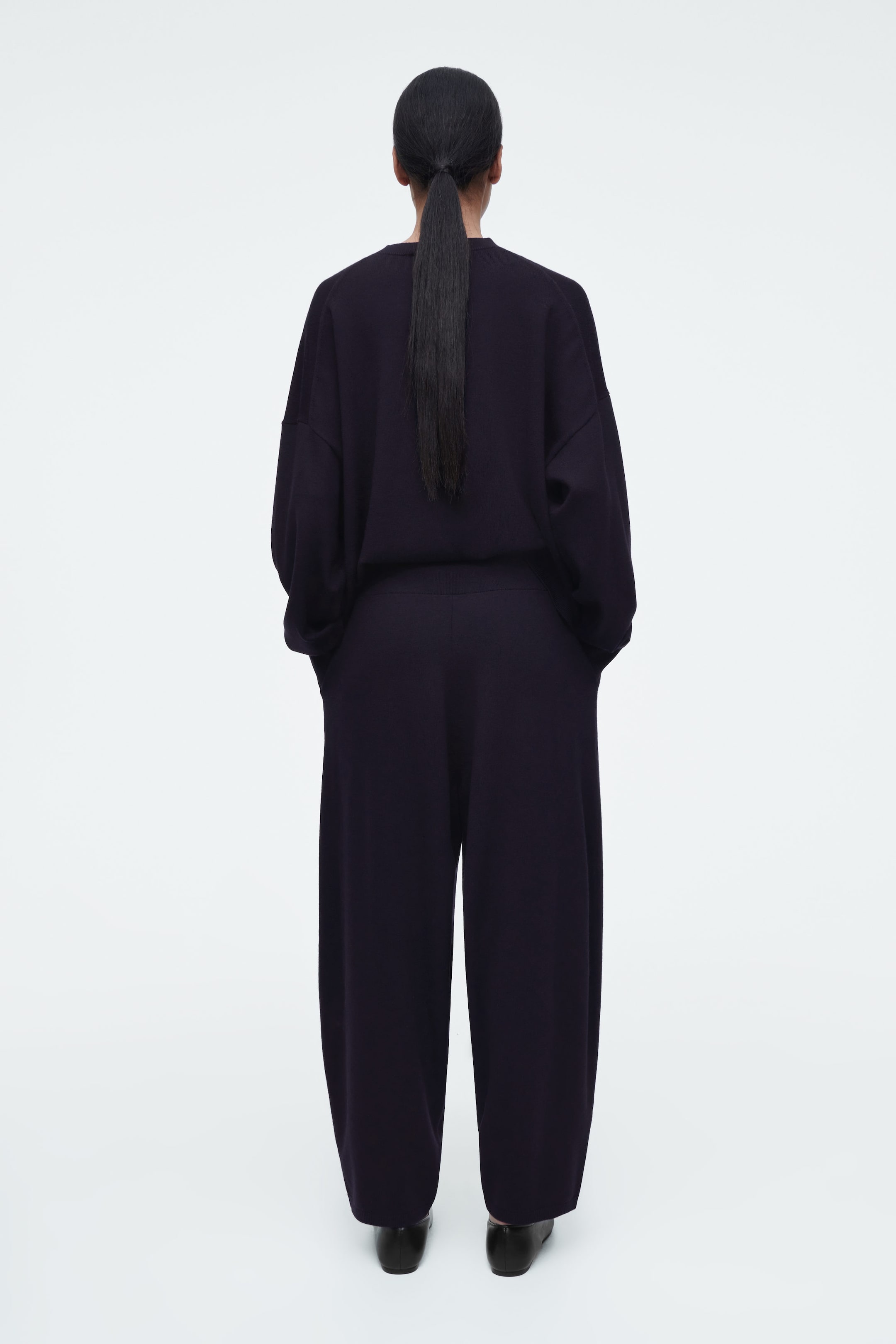 MERINO WOOL BARREL-LEG TROUSERS