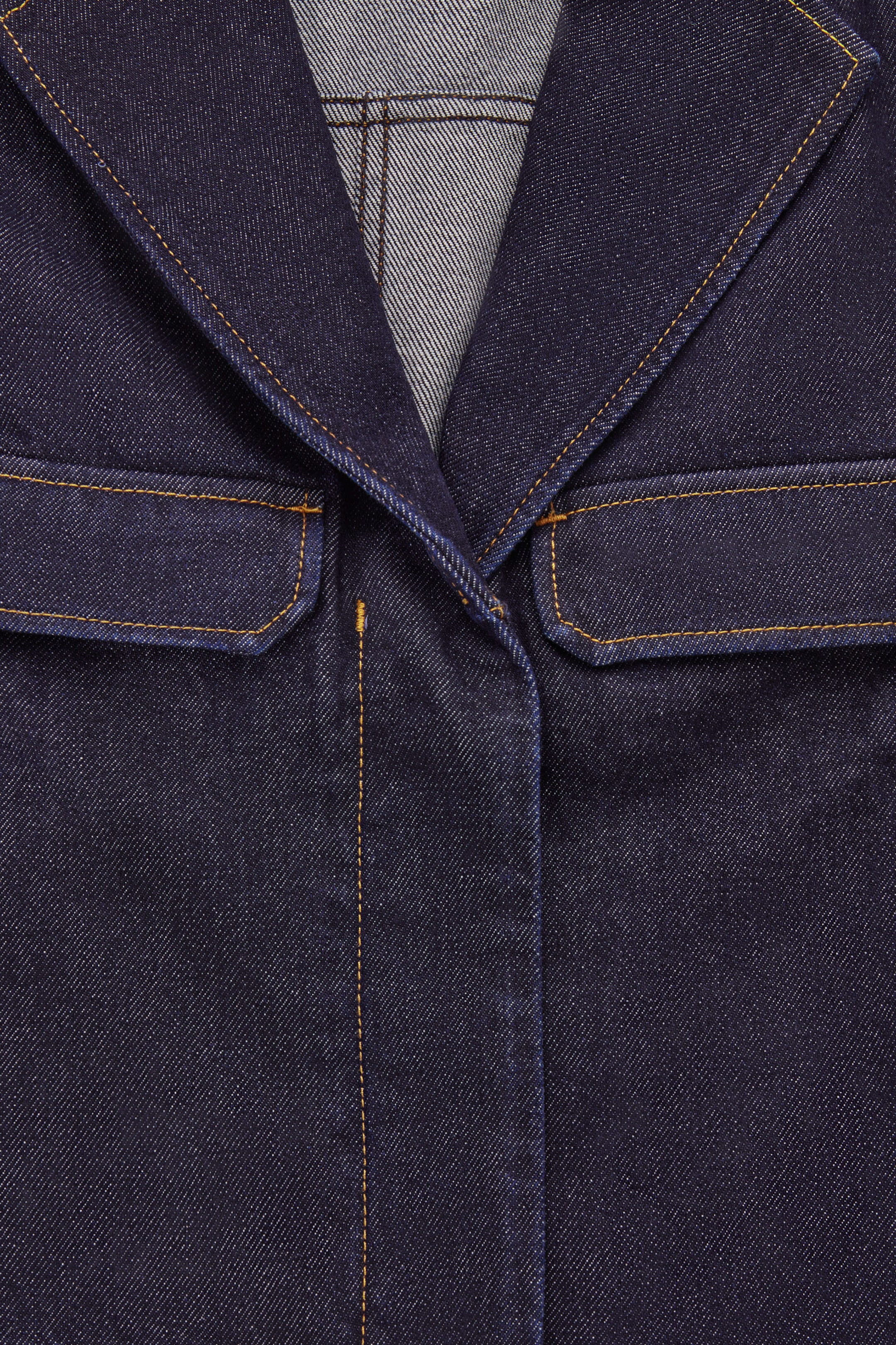 UTILITY-STYLE DENIM JACKET