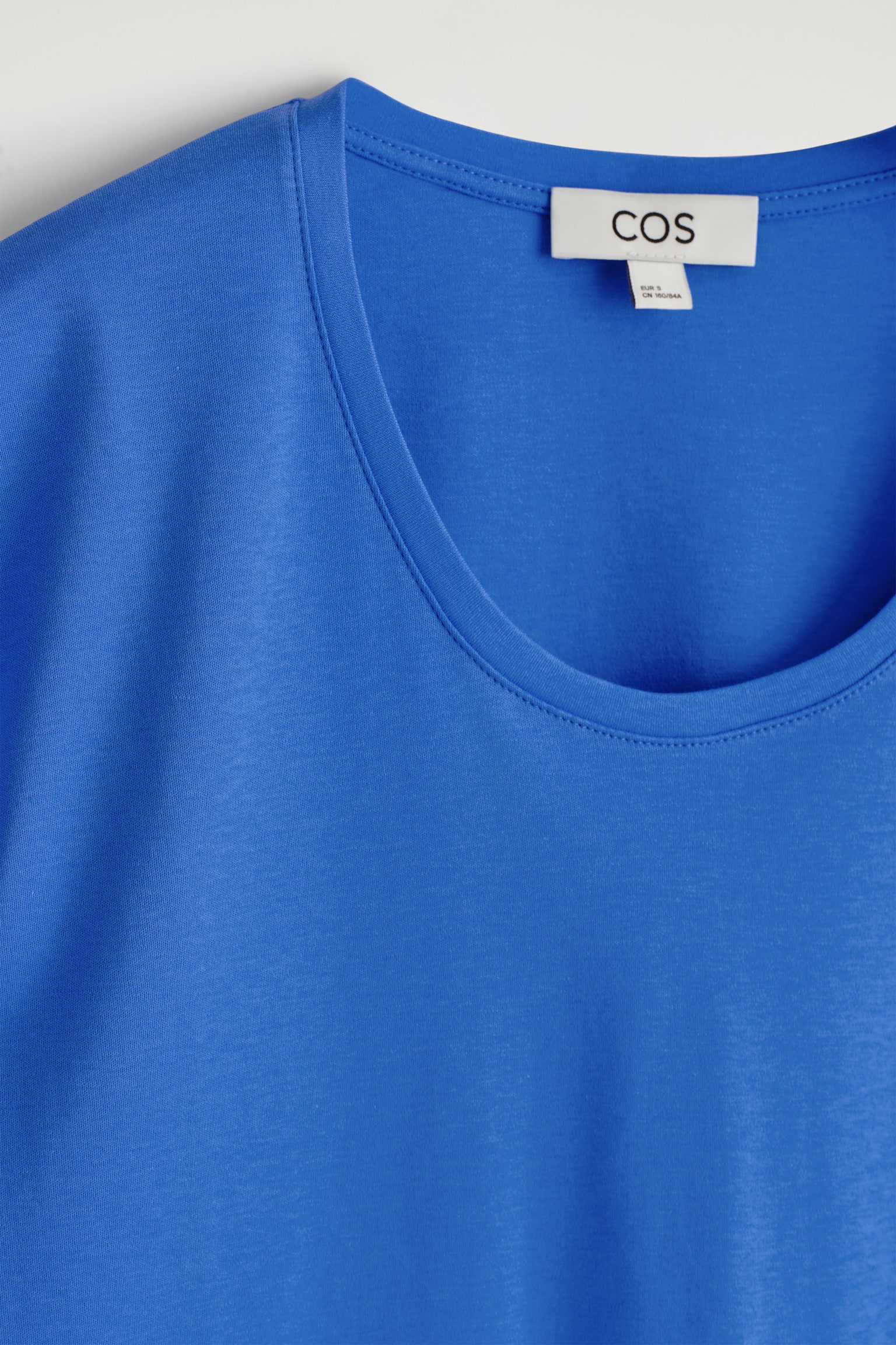 TRICOU DIN BUMBAC CU DECOLTEU ROTUNJIT - ALBASTRU/ALB/MARO - 6