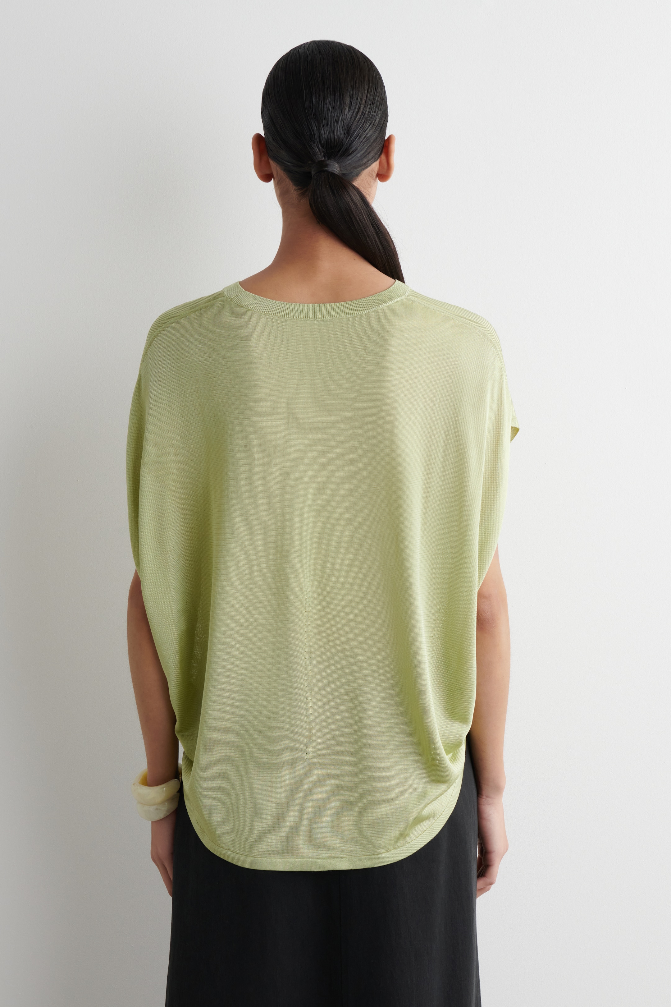 Agrandir l'image: T-SHIRT EN MAILLE OURLET CIRCULAIRE - VERT CLAIR - FEMME | H&M FR 5