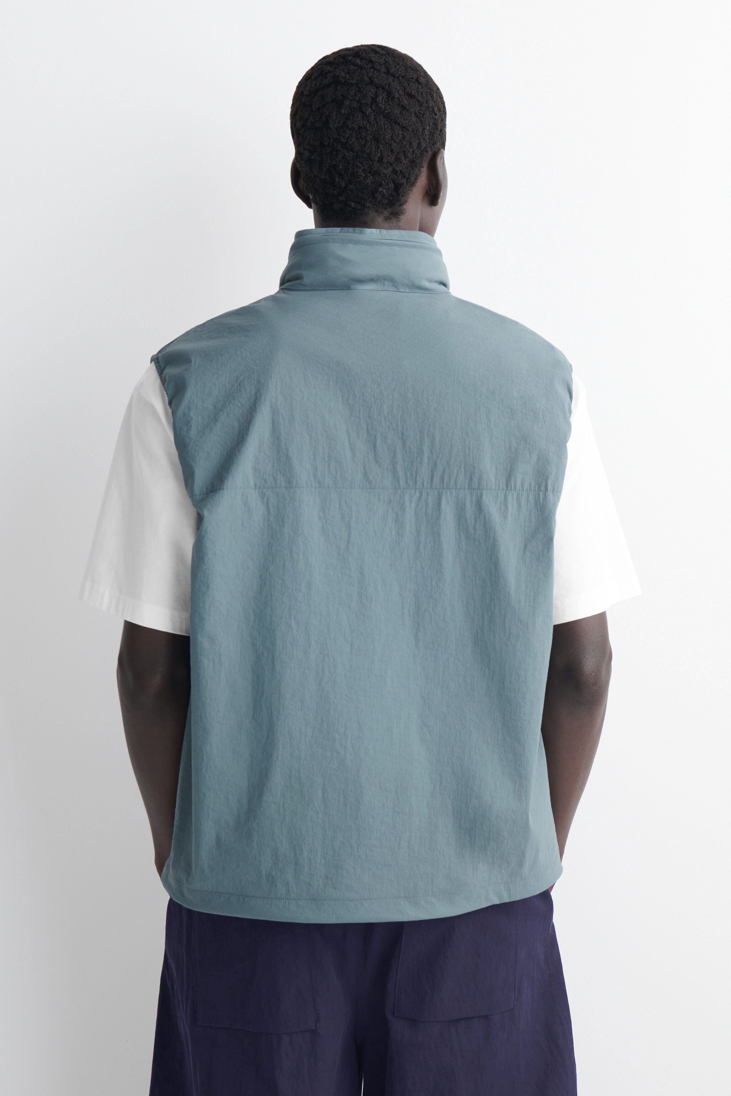 TECHNICAL WATER-RESISTANT NYLON VEST - STEEL BLUE | COS US