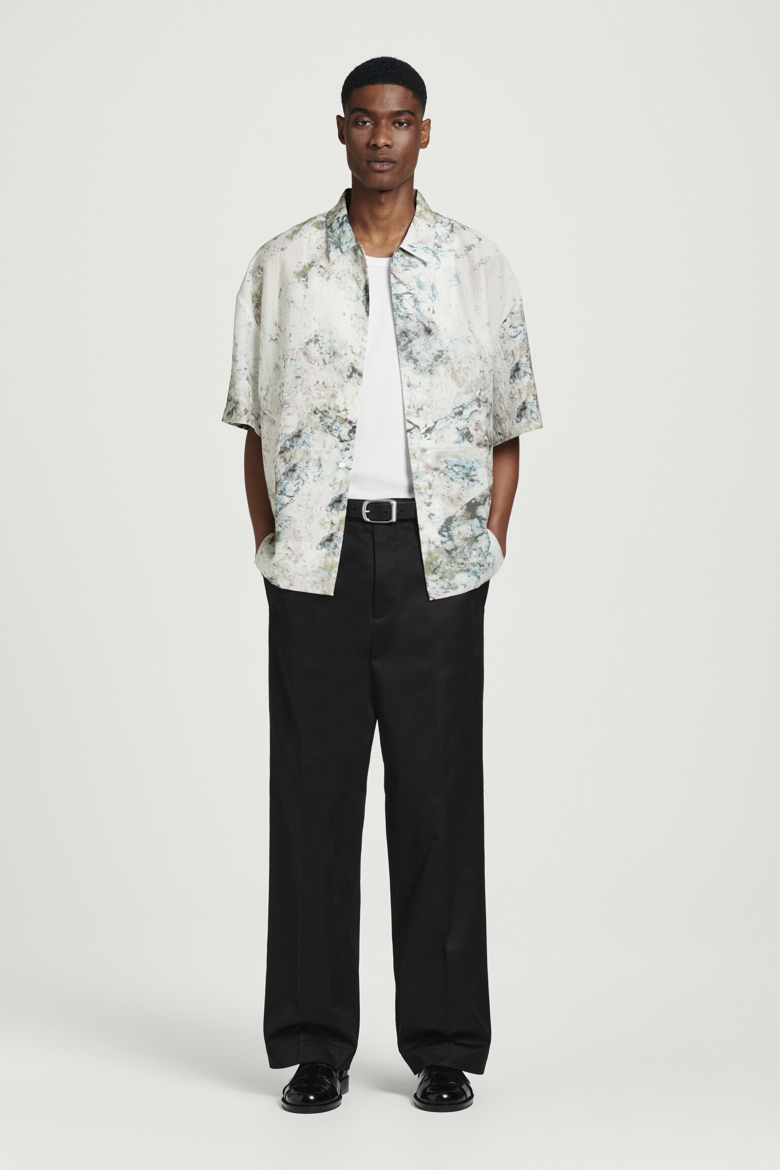 CAMISA OVERSIZE CON ESTAMPADO DE MÁRMOL - BLANCO / MÁRMOL - 5