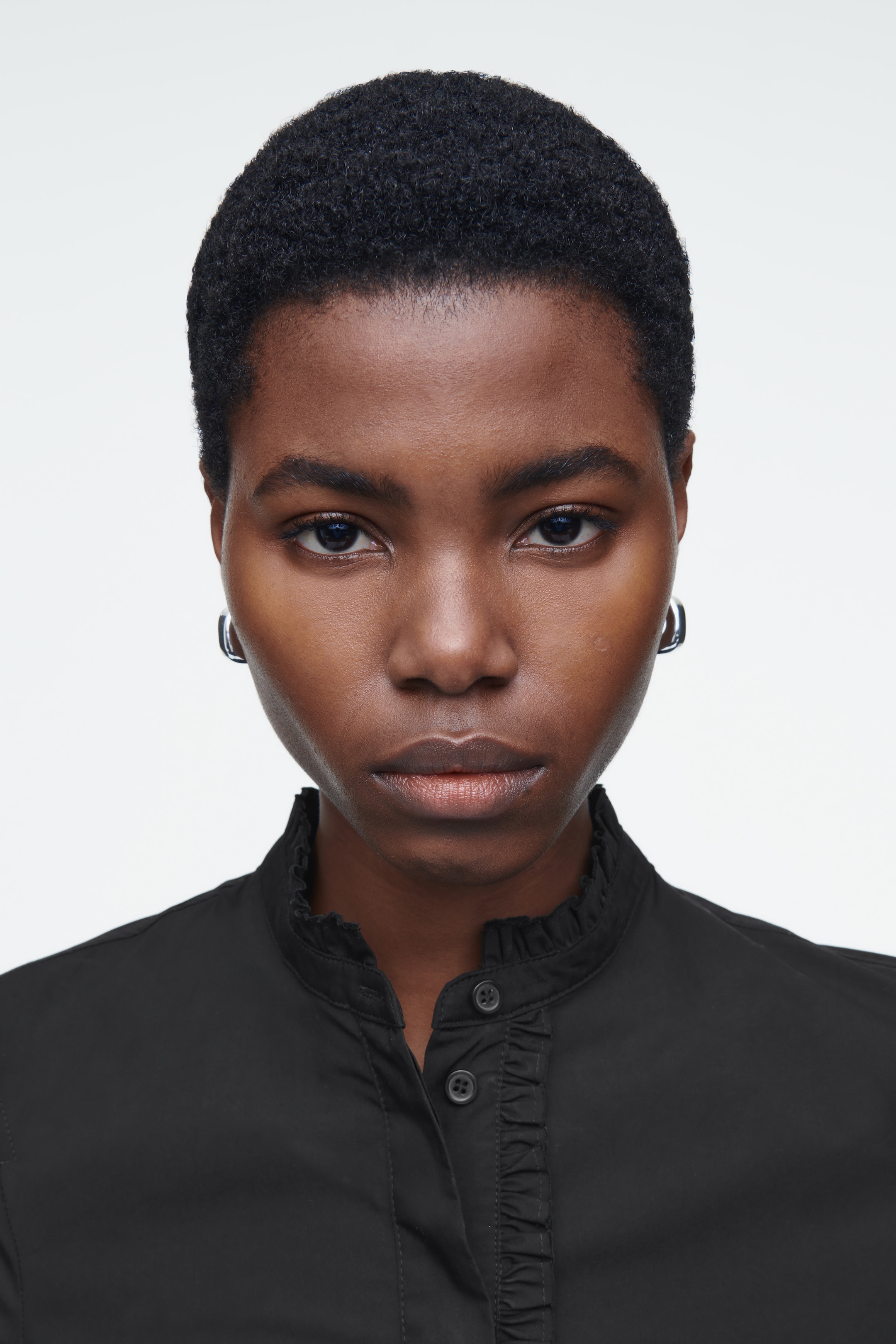 Ingrandisci l'immagine: RUFFLED SWING MINI DRESS - BLACK - DONNA | H&M CH 2