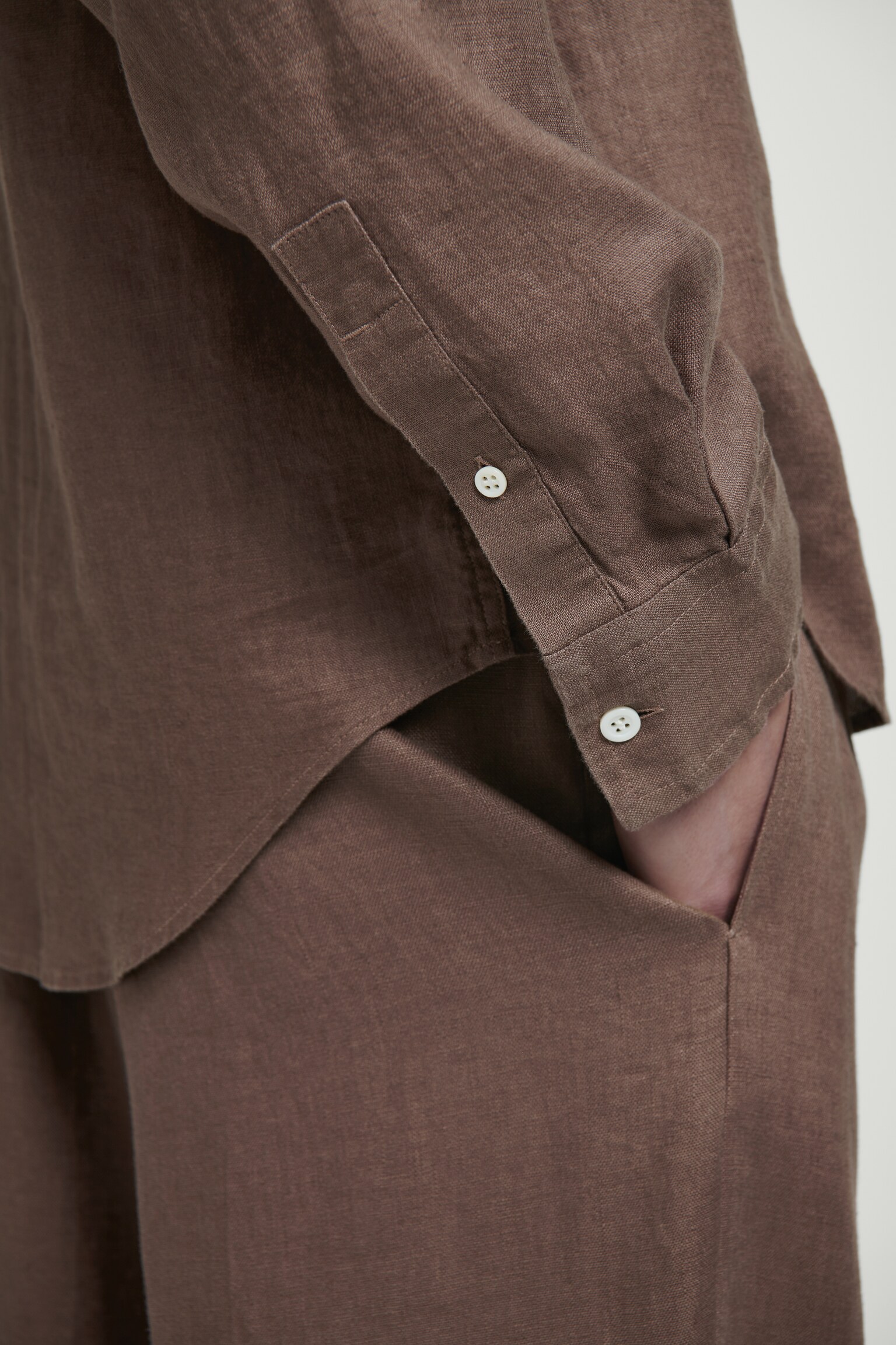 CHEMISE DÉCONTRACTÉE EN LIN - TAUPE/BLANC/BEIGE / RAYÉ/BLEU MARINE/ABRICOT / RAYURES - 5