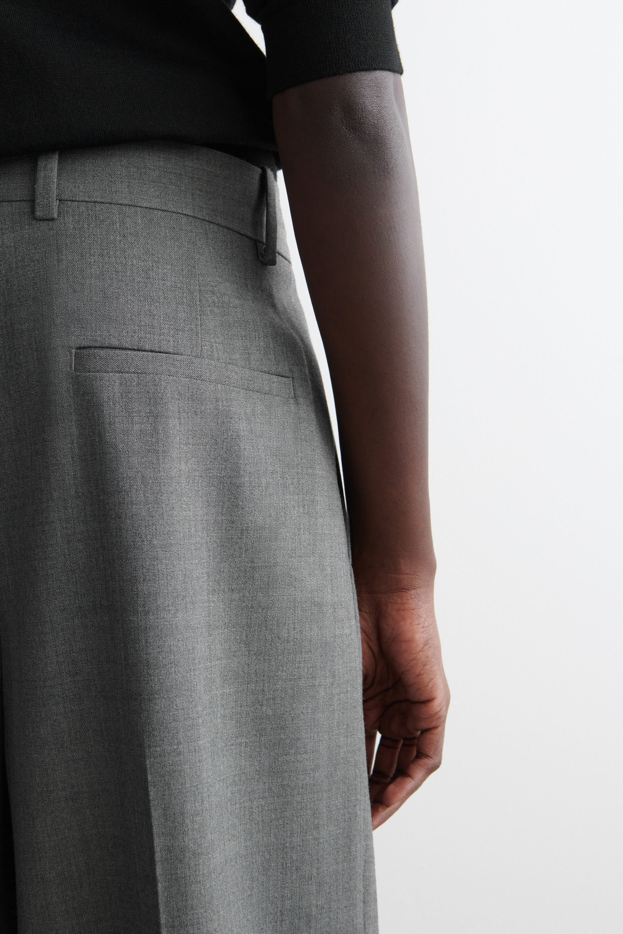 SZEROKIE SPODNIE Z DIAGONALU – RELAXED FIT