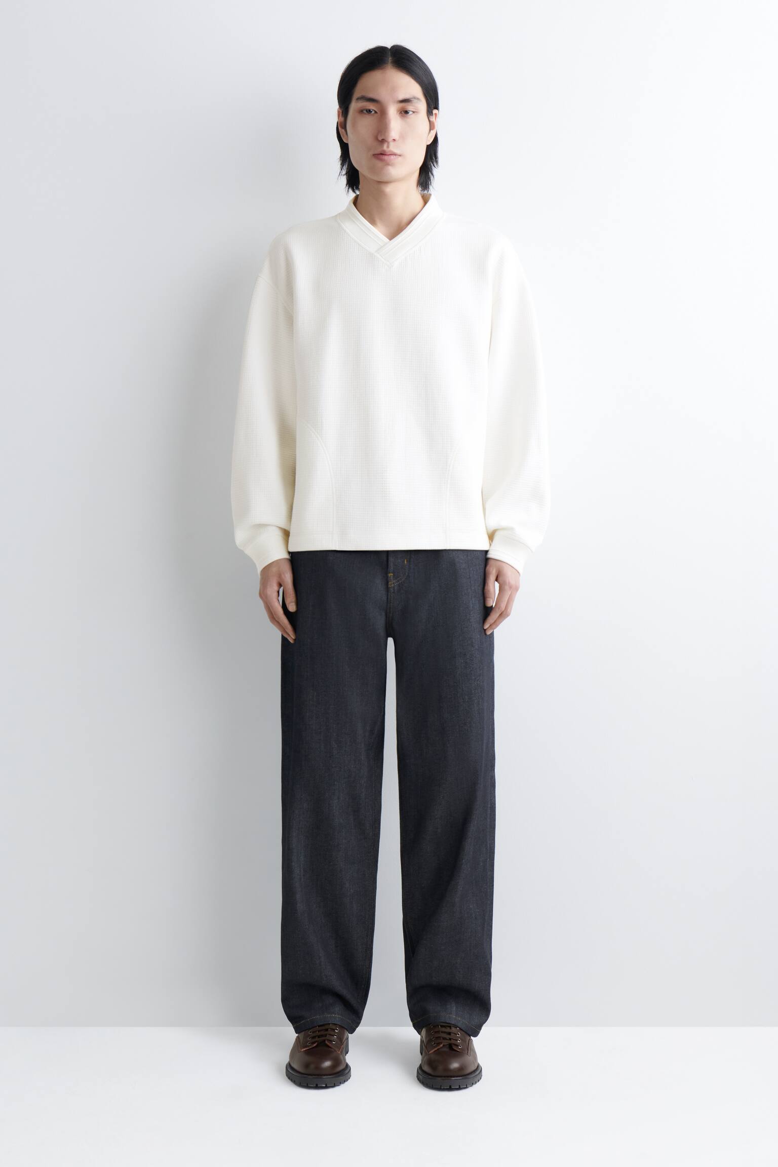 WAFFLE-KNIT COTTON V-NECK SWEATSHIRT - WHITE - 5