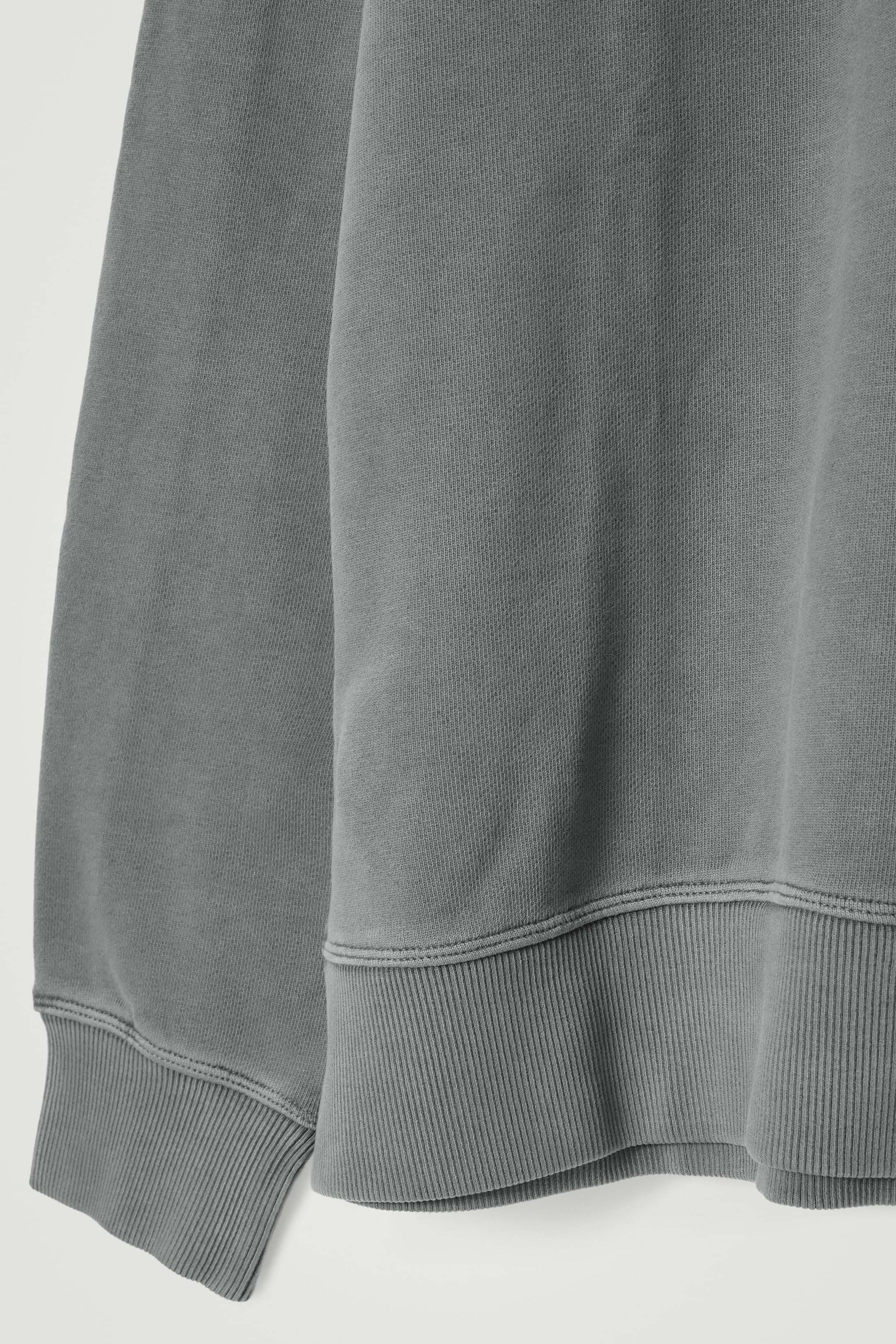 Zobraziť väčší obrázok: VOĽNÝ MIKINOVÝ SVETER Z PRANÉHO BAVLNU - PRANÁ ČIERNA - MUŽI | H&M SK 3
