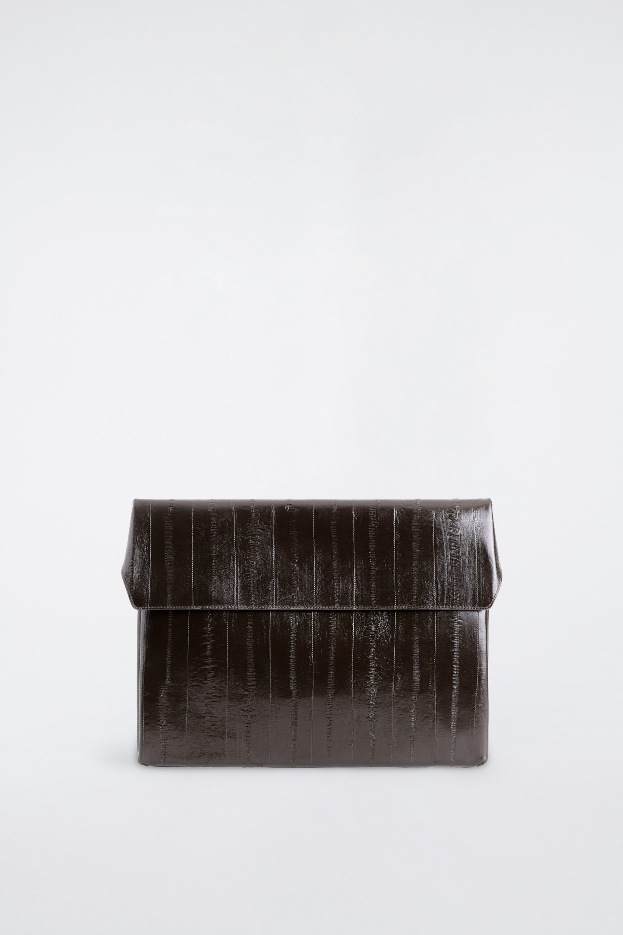ENVELOPE LAPTOP SLEEVE - EEL-EFFECT LEATHER