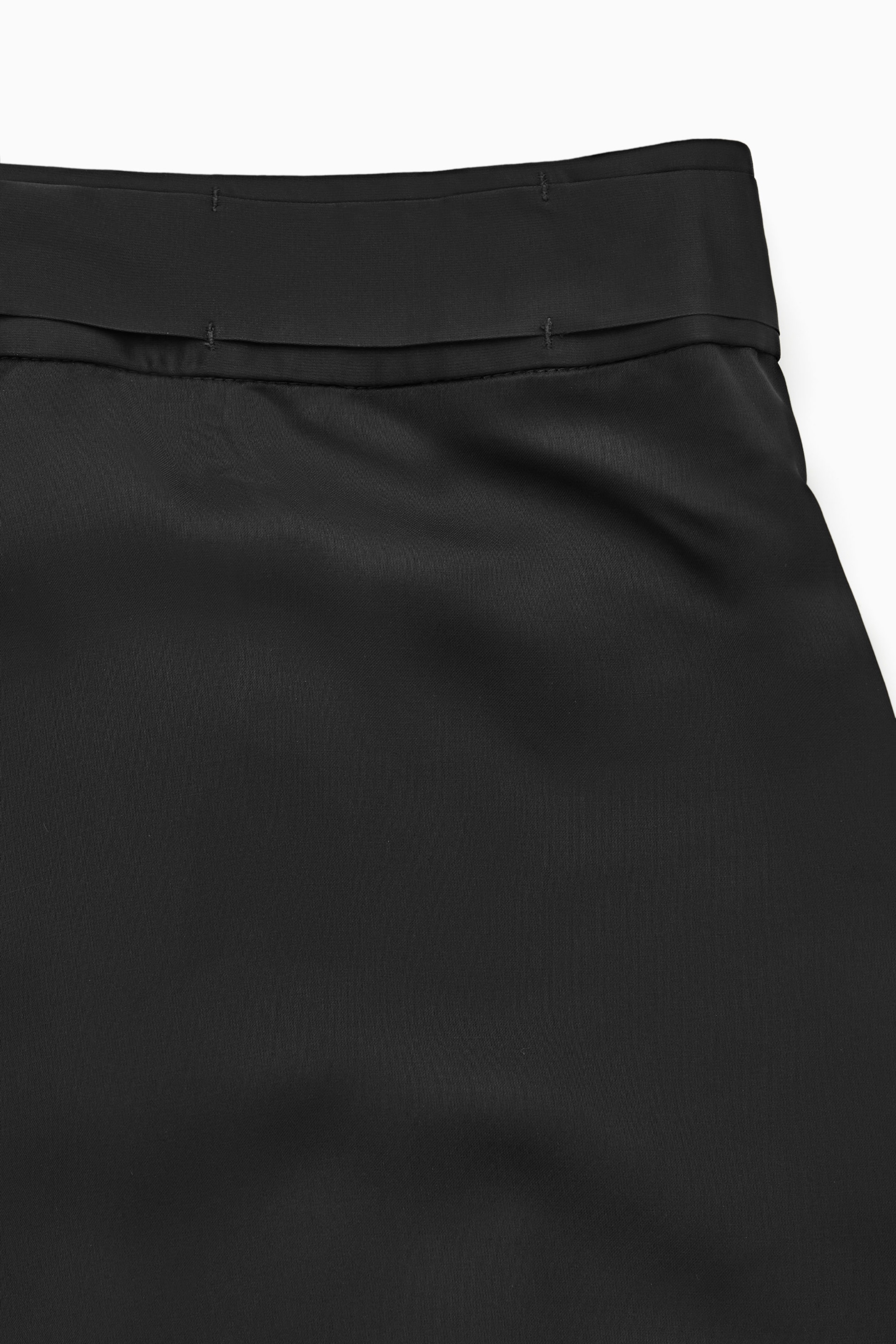 StillMedia/DescriptiveDetail