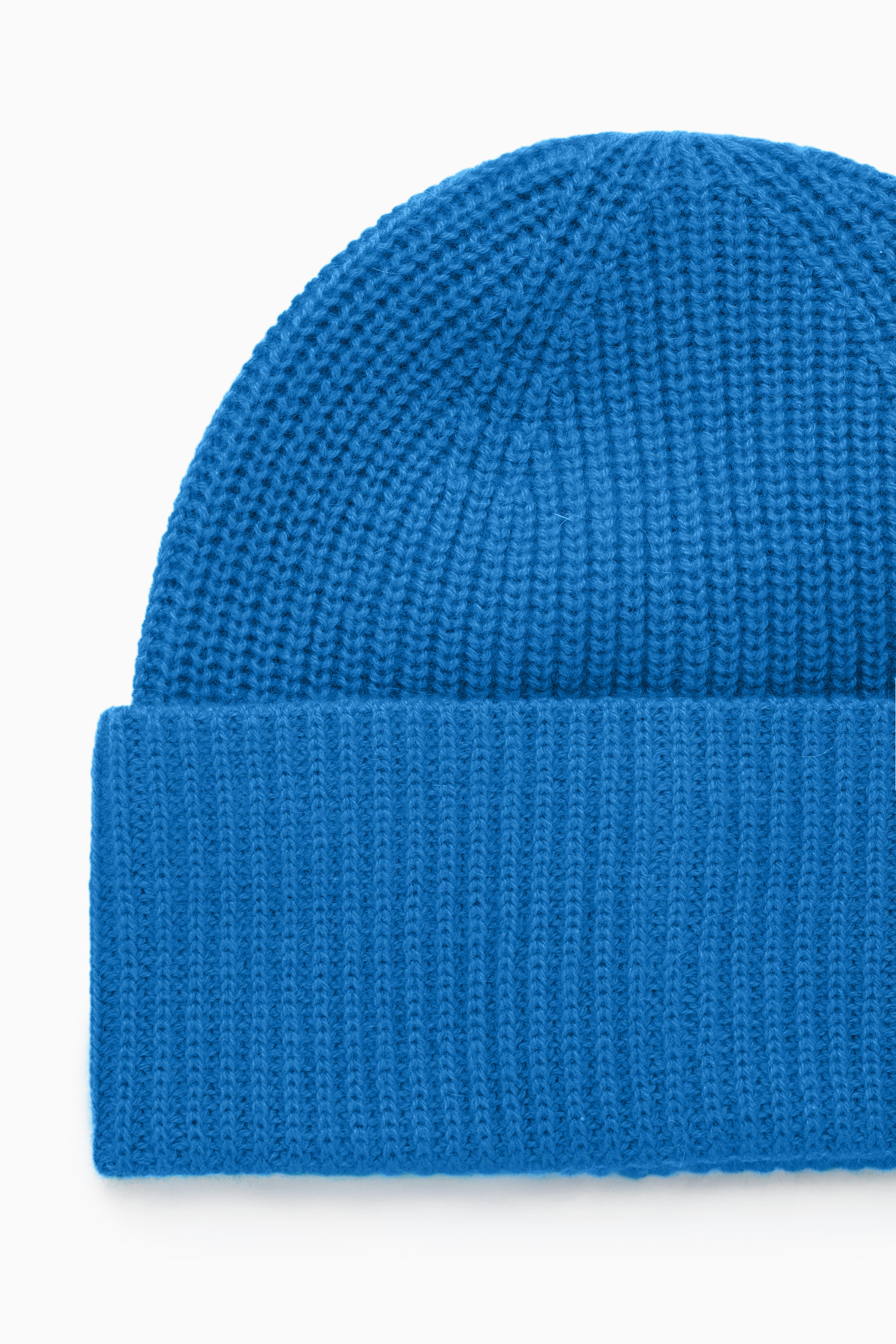 L'Appartement Cashmere knit Capブルー soph_242077_blue.jpg