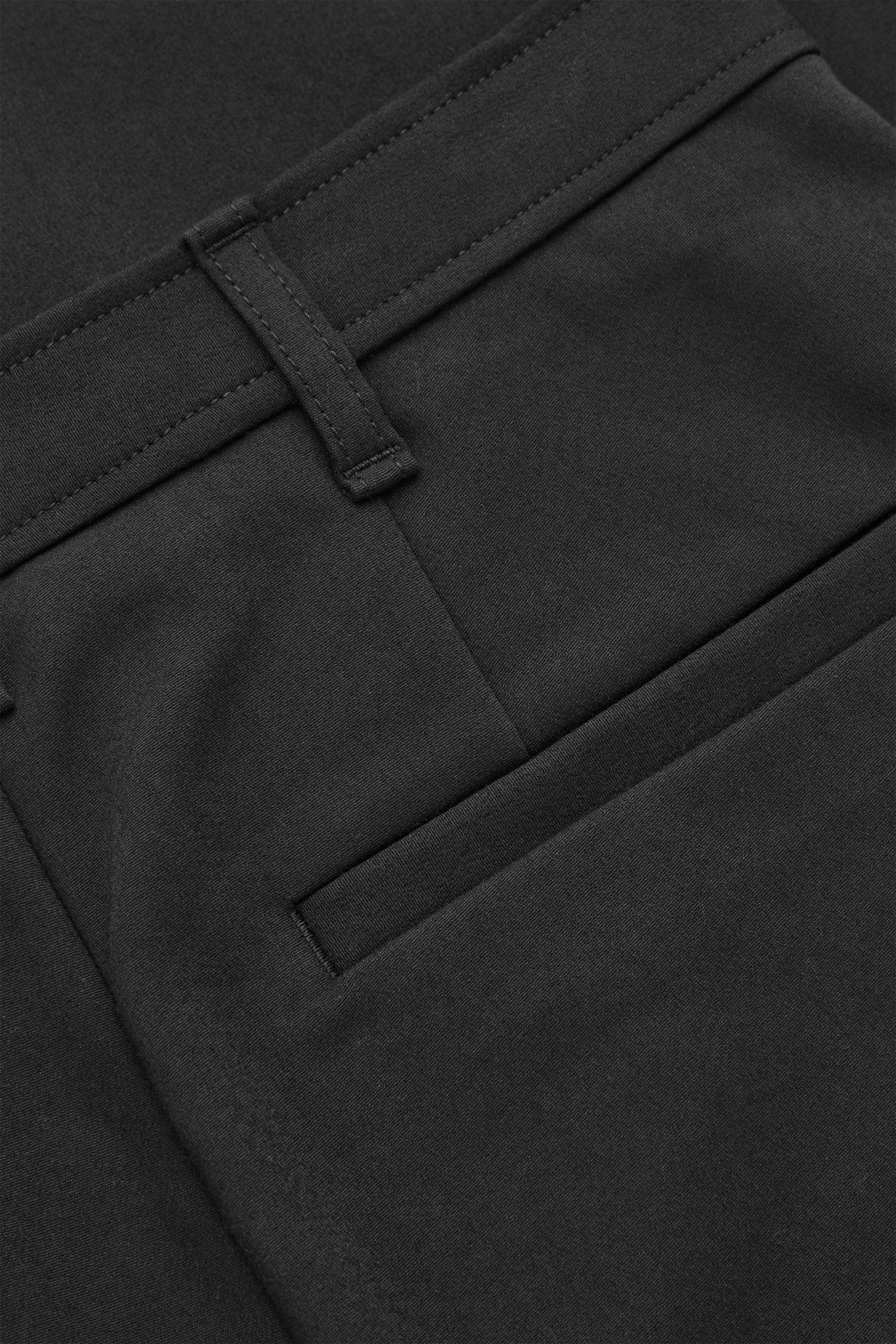 StillMedia/DescriptiveDetail