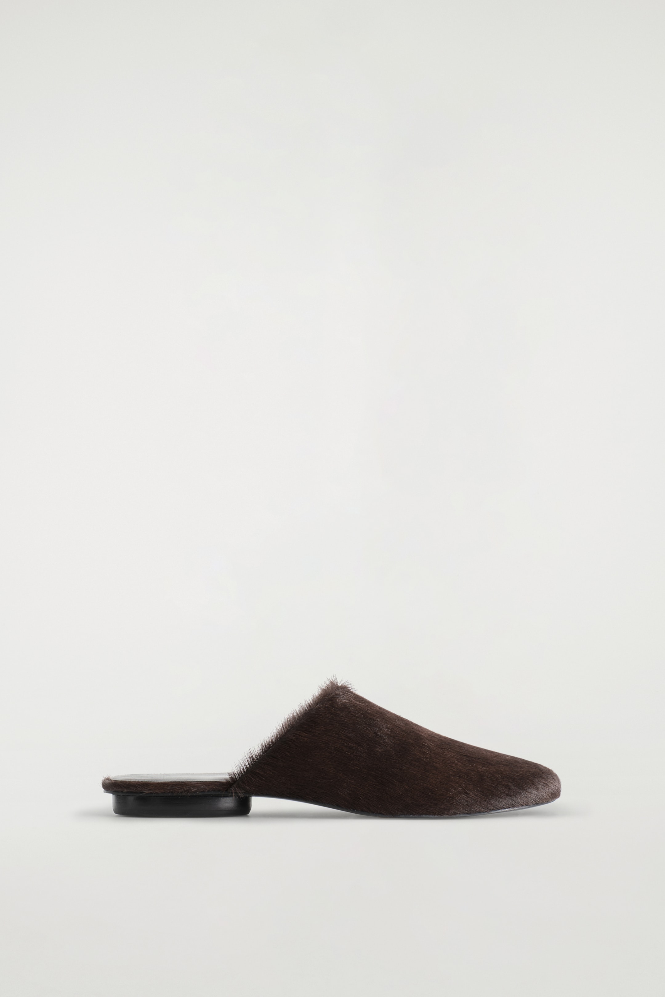 Ingrandisci l'immagine: PONY HAIR MULES - DARK BROWN - DONNA | H&M CH 4