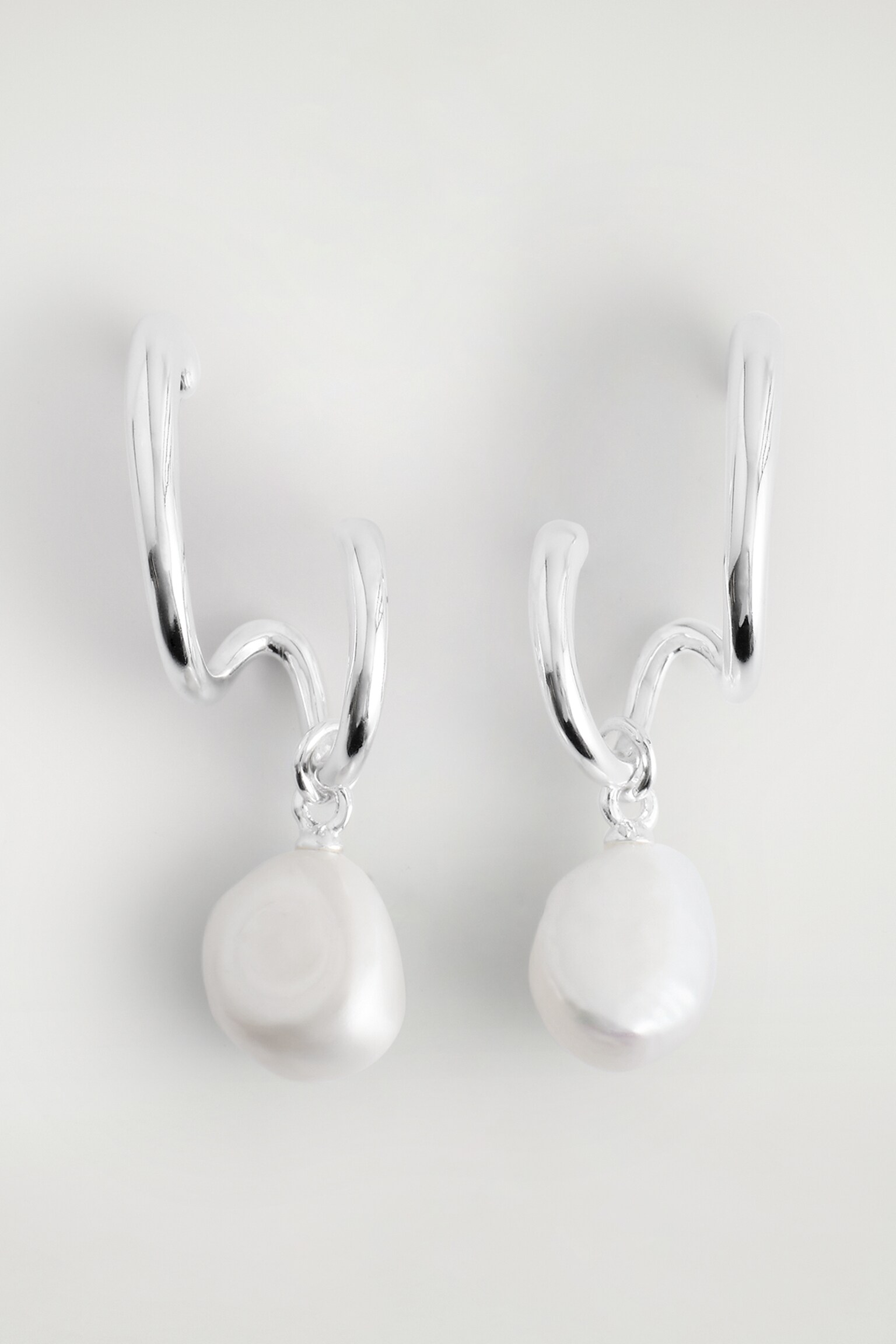 DOUBLE-HOOP PEARL EARRINGS - SILVER - 2