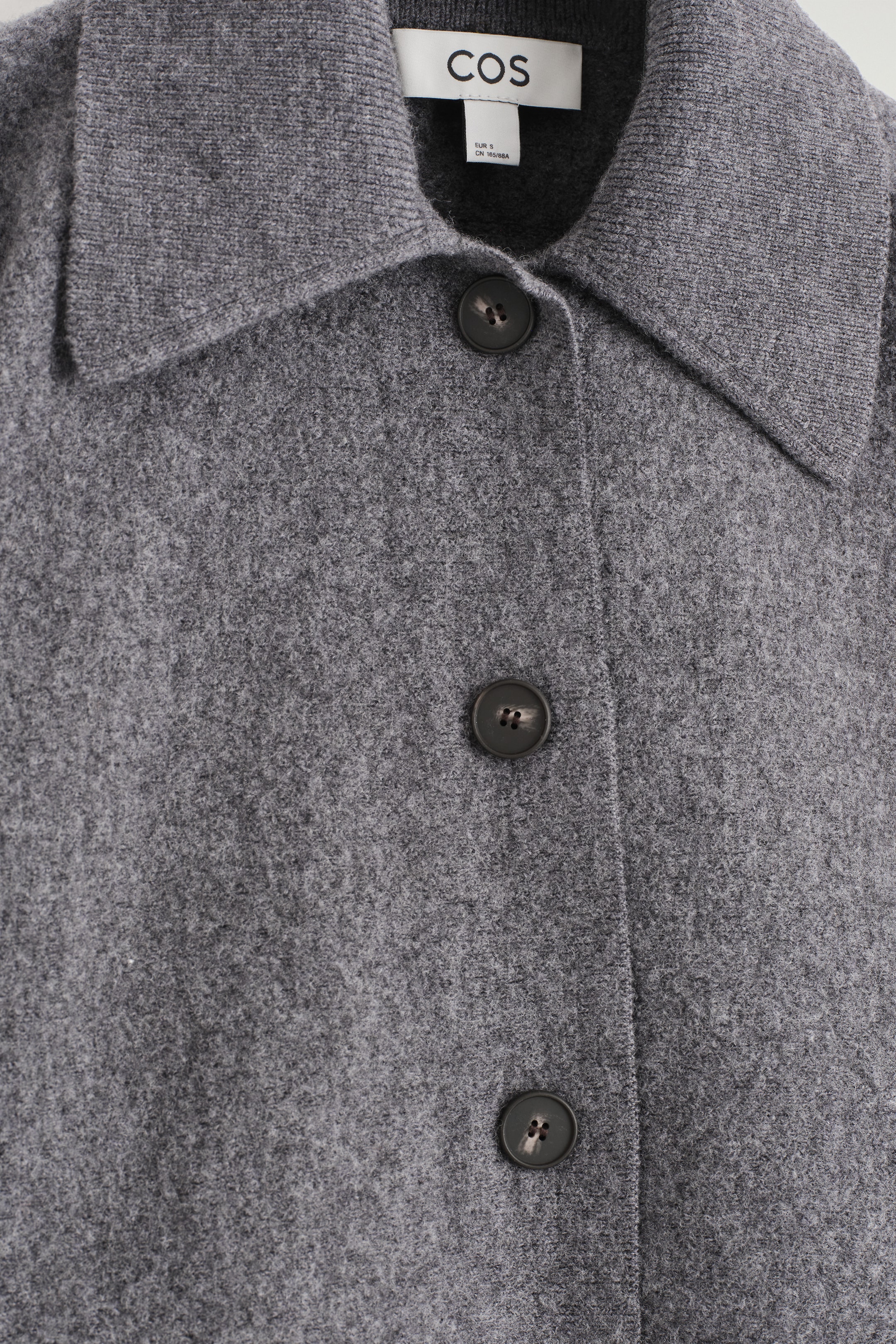 Zobraziť väčší obrázok: SCULPTED MERINO WOOL SHORT JACKET - Sivý mélanž - ŽENY | H&M SK 6