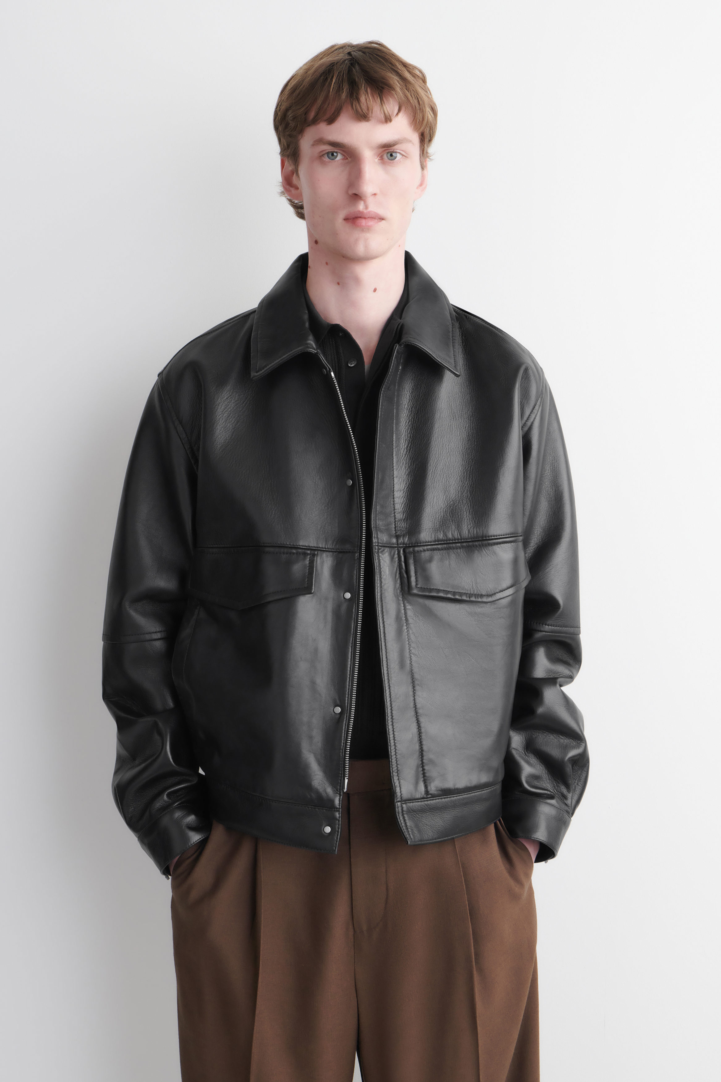 COS Leather Overshirt 黒 レザージャケット ボタン付き LEATHER BLOUSON JACKET - BLACK | COS US