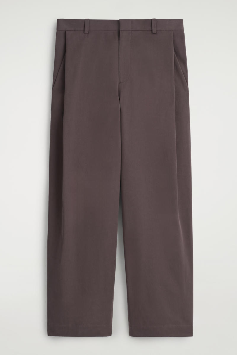 Wide-Leg Pleated Cotton Trousers in Brown