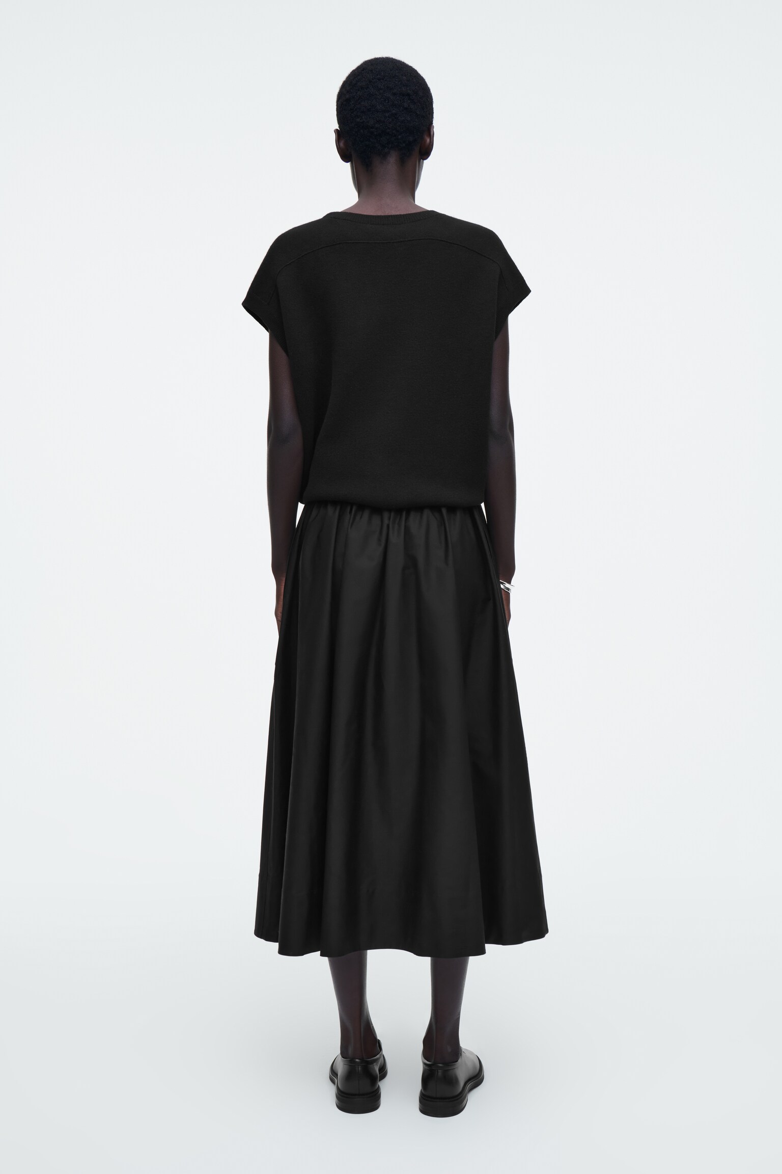 JUPE MIDI TAILLE ÉLASTIQUÉE - NOIR - 4