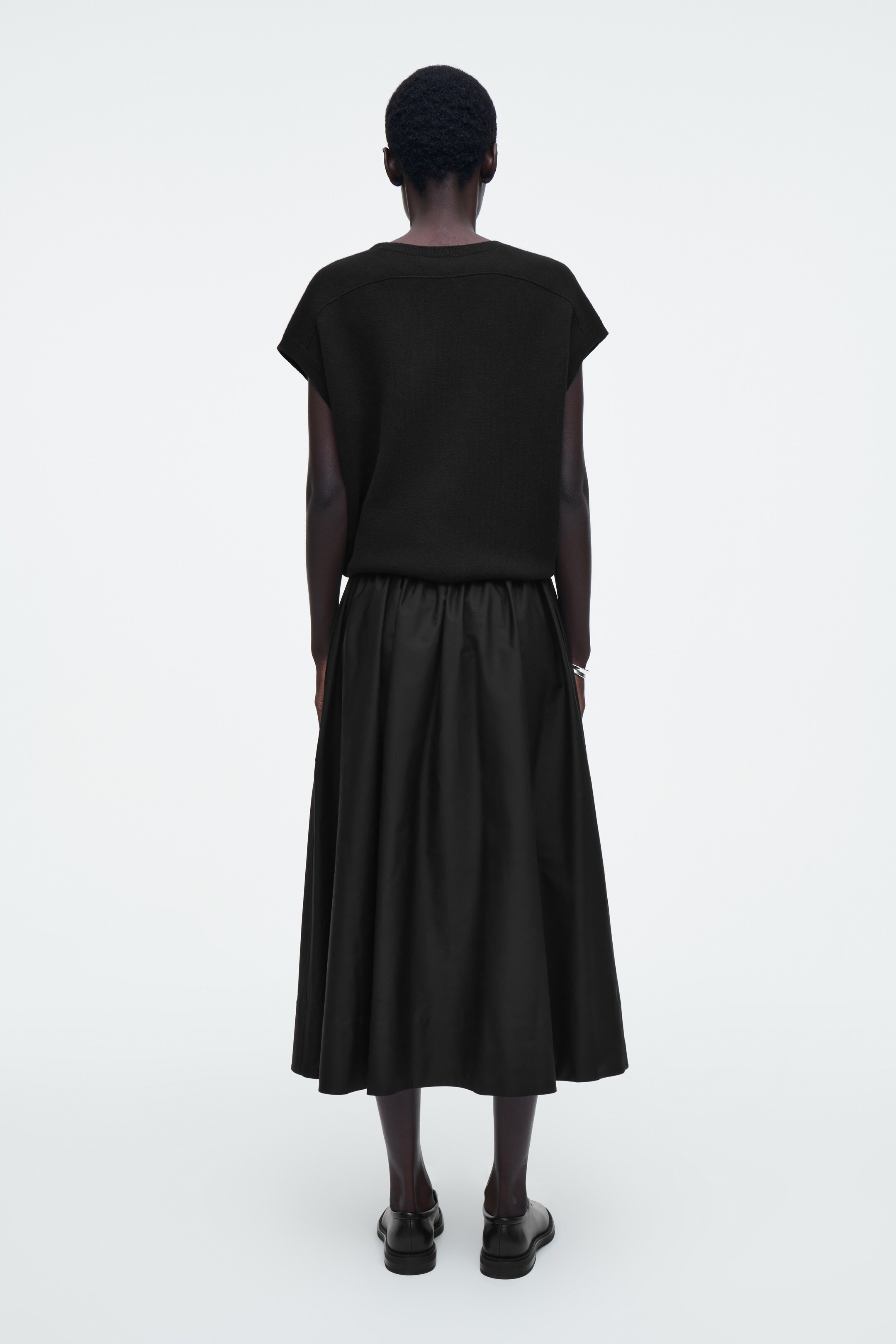 Agrandir l'image: JUPE MIDI TAILLE ÉLASTIQUÉE - NOIR - FEMME | H&M CH 4