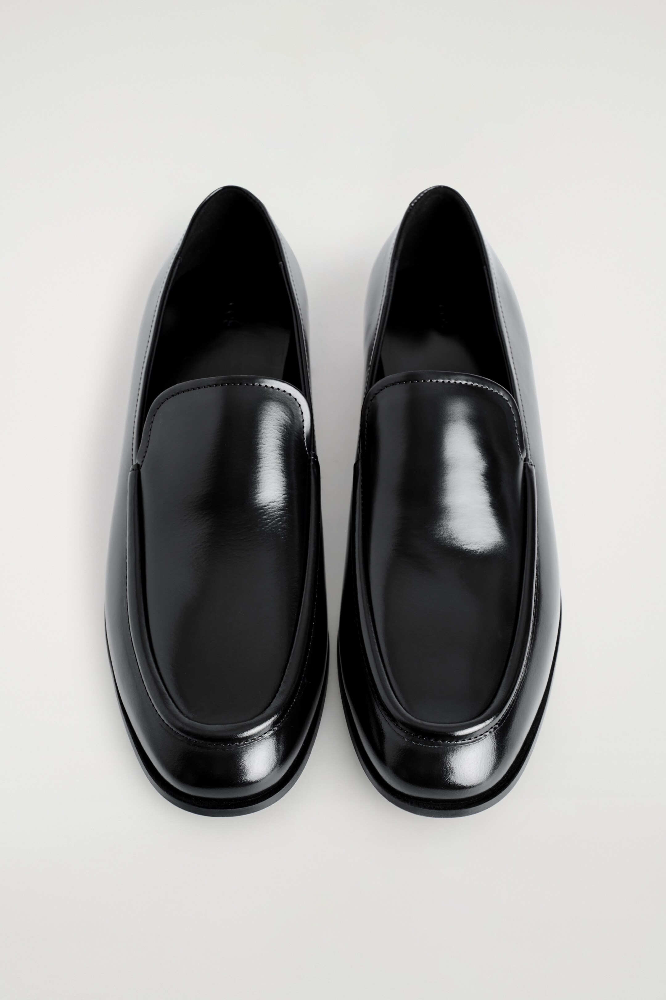 Προβολή μεγαλύτερης εικόνας: Loafers από γυαλιστερό δέρμα - Μαύρο - Ladies | H&M GR 5