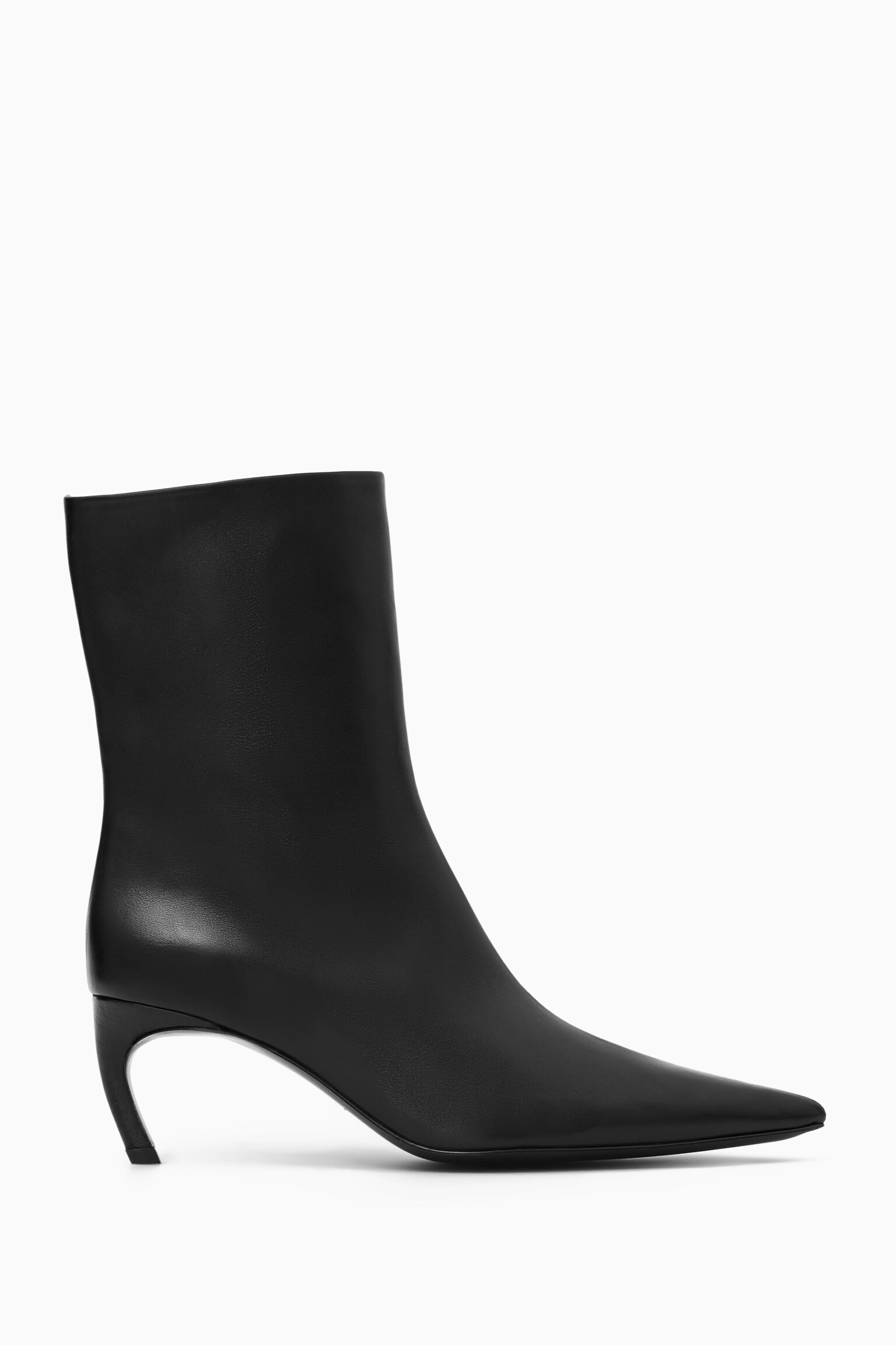 POINTED KITTEN-HEEL LEATHER BOOTS - BLACK