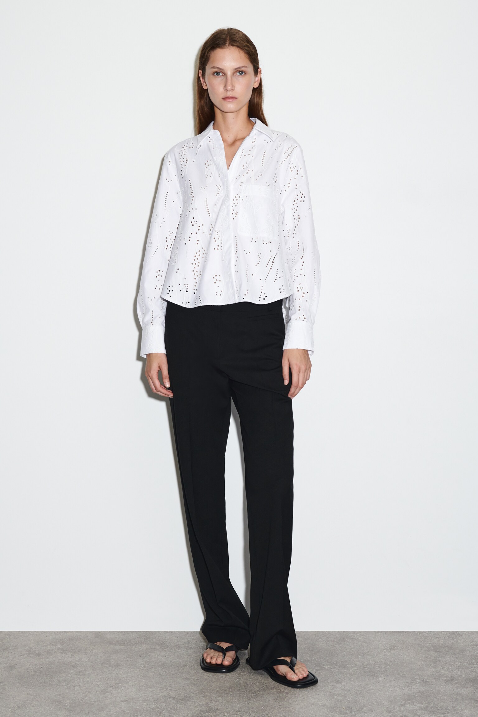 CROPPED BRODERIE ANGLAISE SHIRT - BLANC - 3