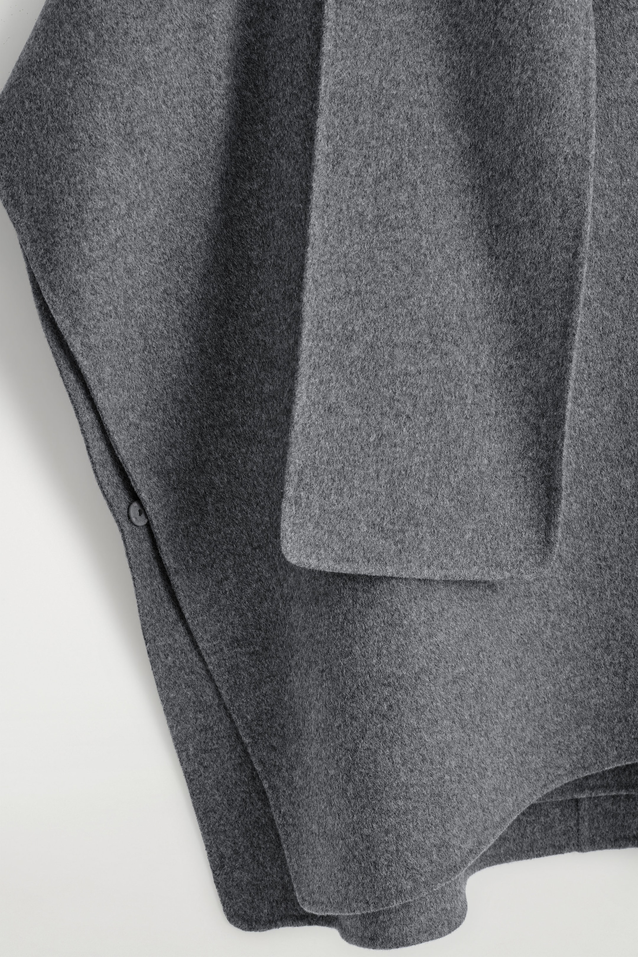 DOUBLE-FACED MERINO WOOL SCARF CAPE