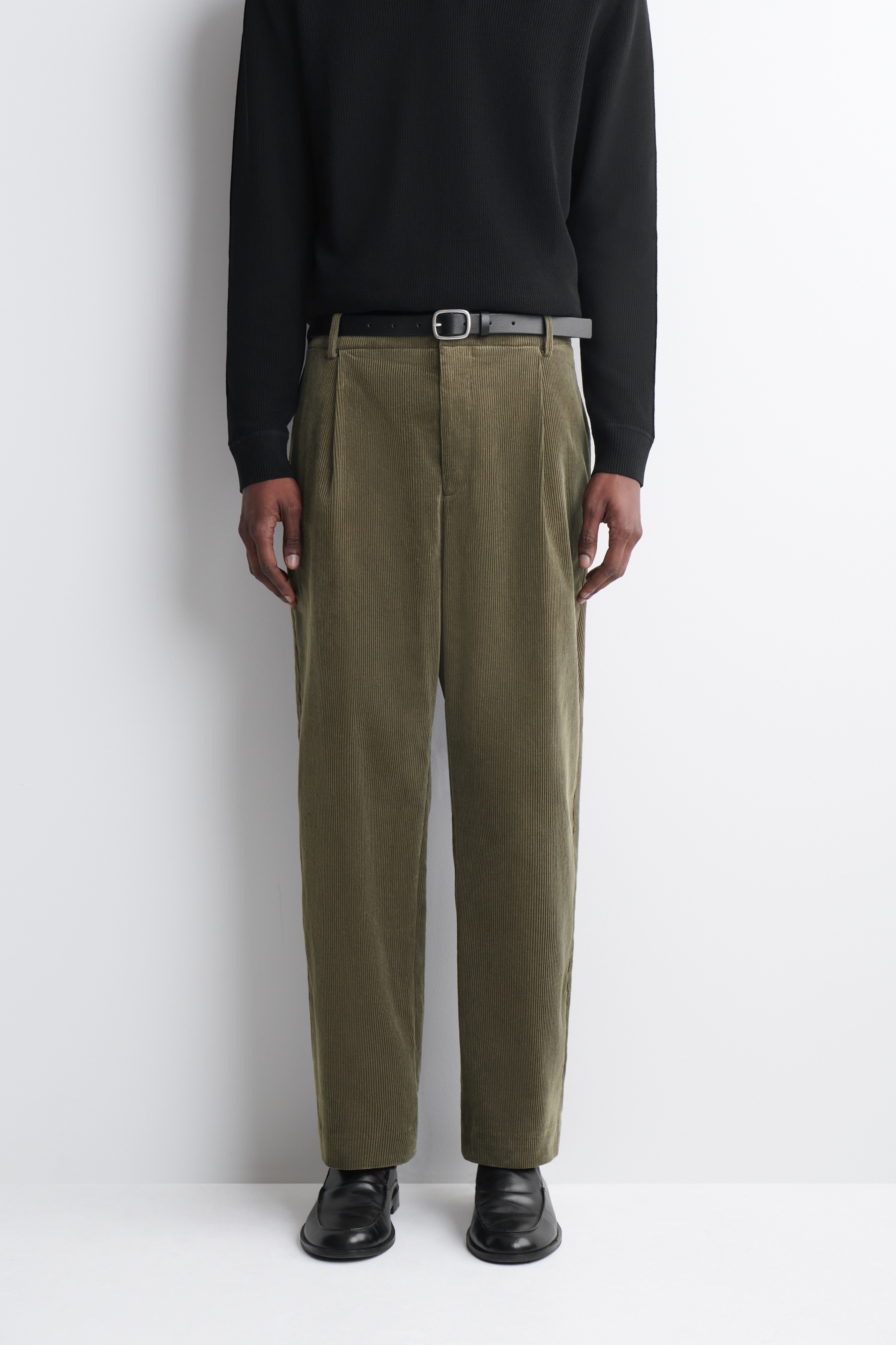 PLEATED CORDUROY RELAXED-FIT STRAIGHT-LEG TROUSERS