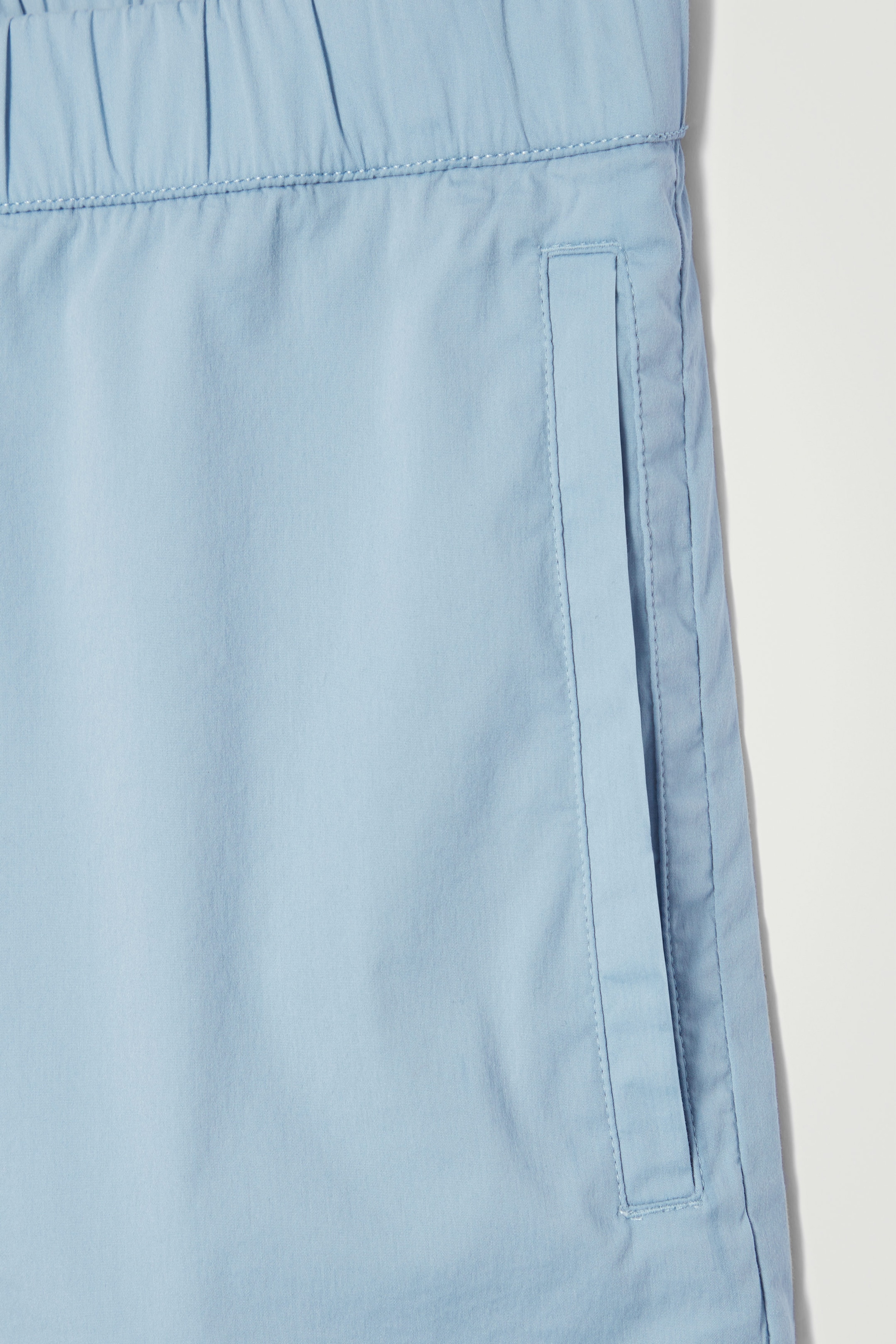 ELASTICATED COTTON-BLEND SHORTS