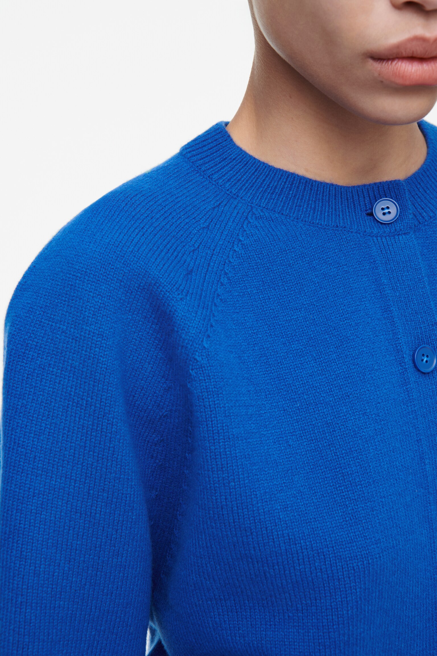 CROPPED WOOL CARDIGAN - COBALT BLUE/RED/BLACK / WHITE / STRIPED/BLACK/OLIVE GREEN - 6