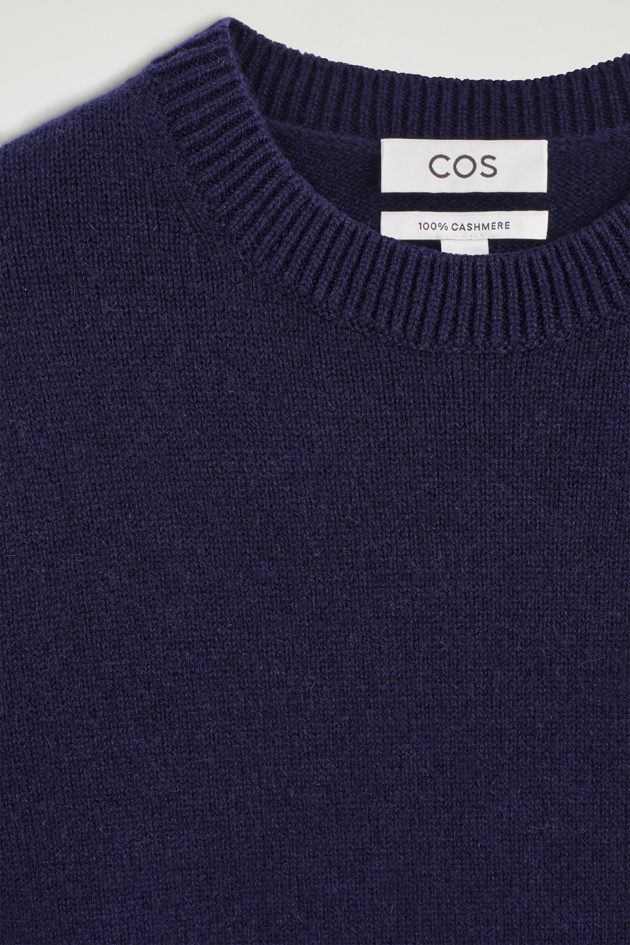 PURE CASHMERE CREW-NECK SWEATER — NAVY