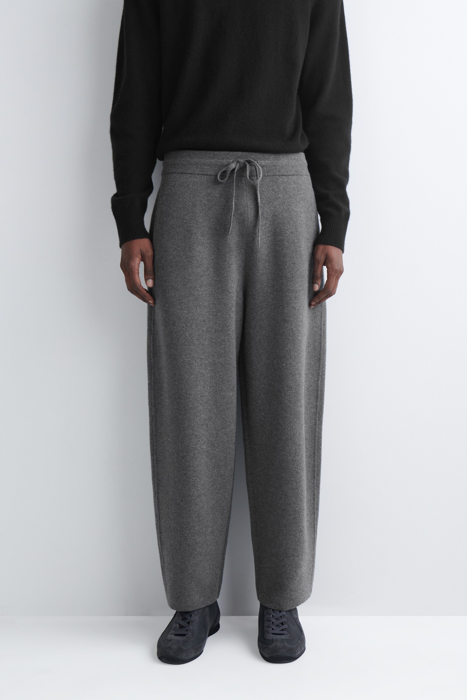 MERINO WOOL BARREL-LEG JOGGERS - GREY - 7