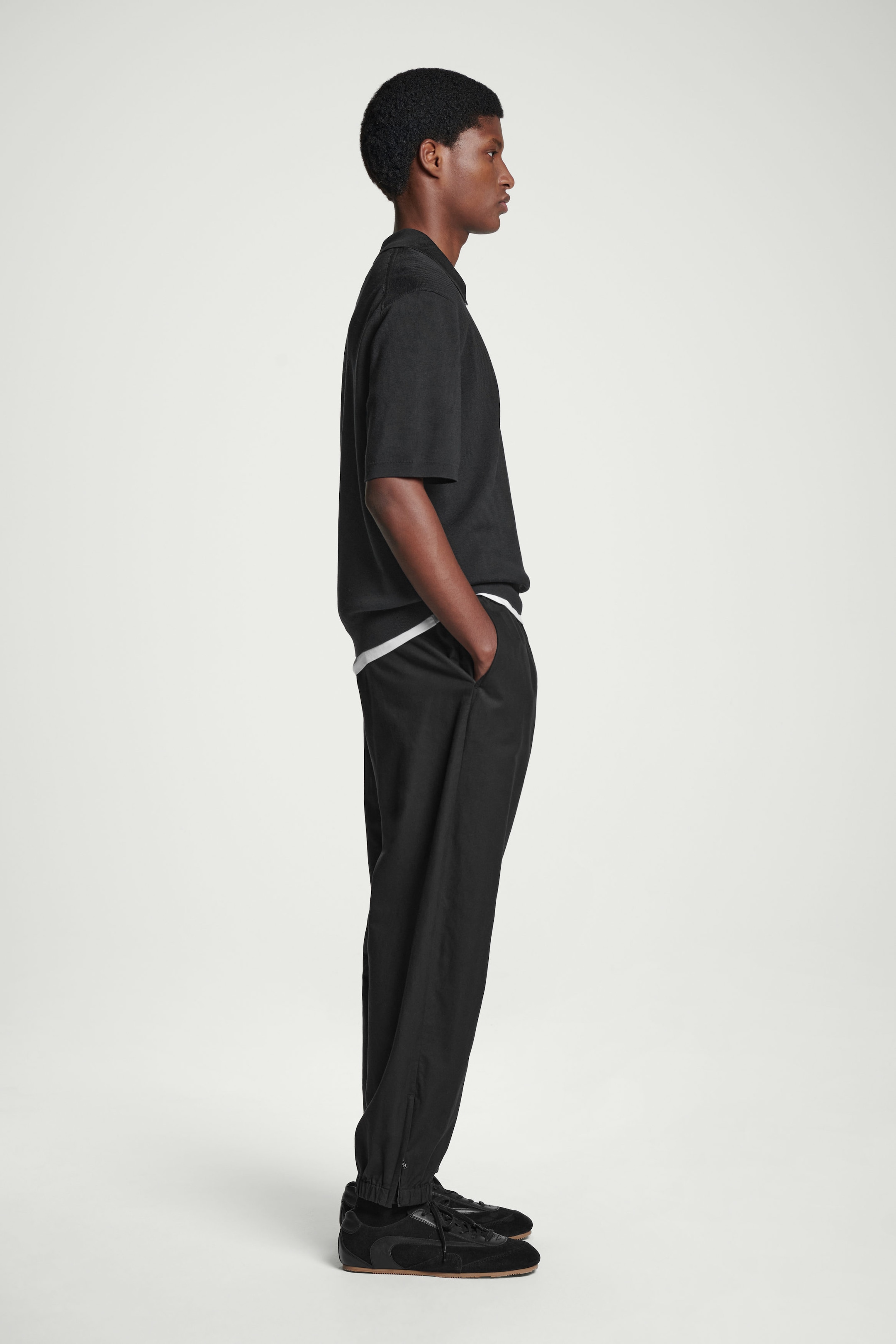 ELASTICATED TAPERED TROUSERS