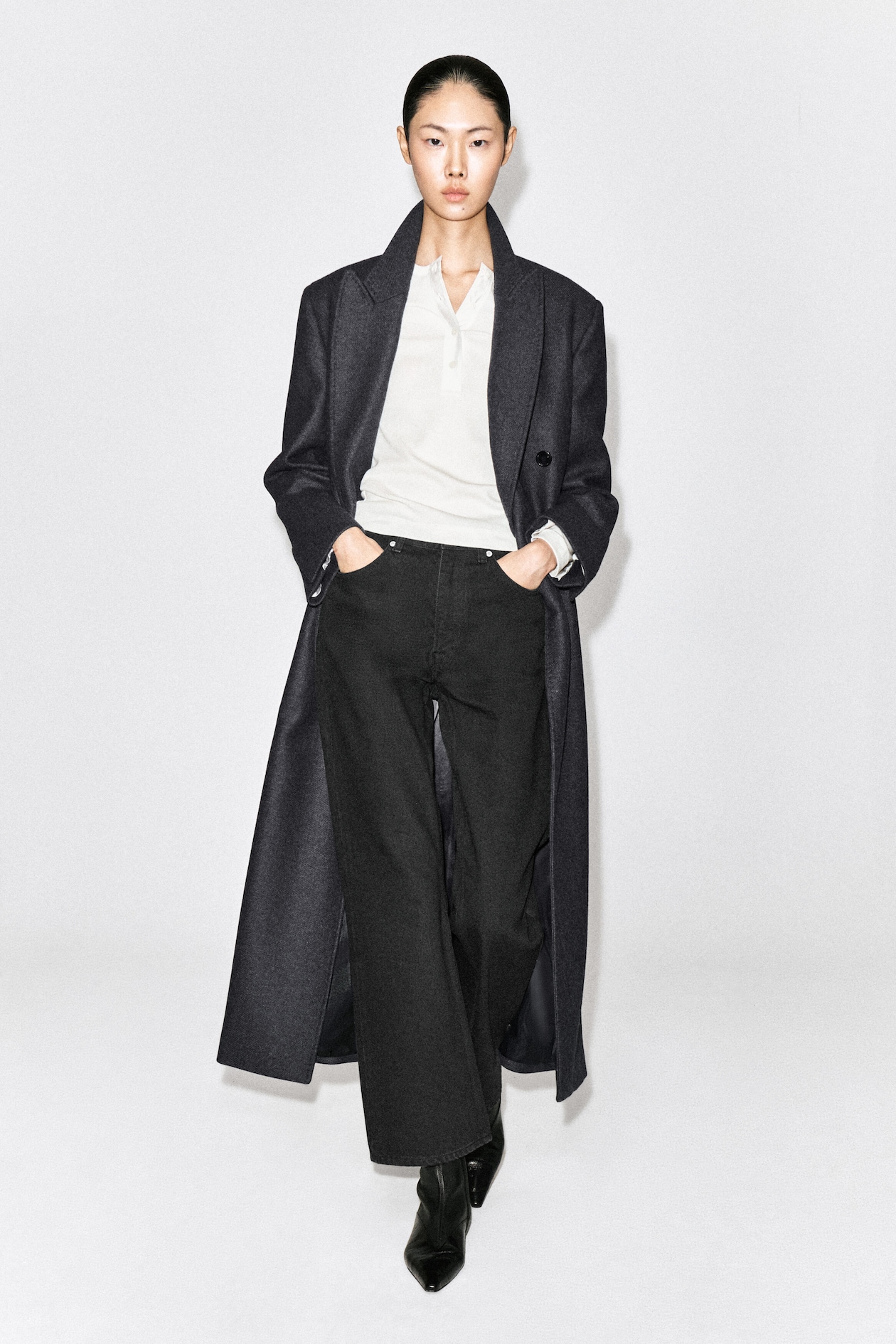 VALLEY CROPPED BOOTCUT JEANS — BLACK