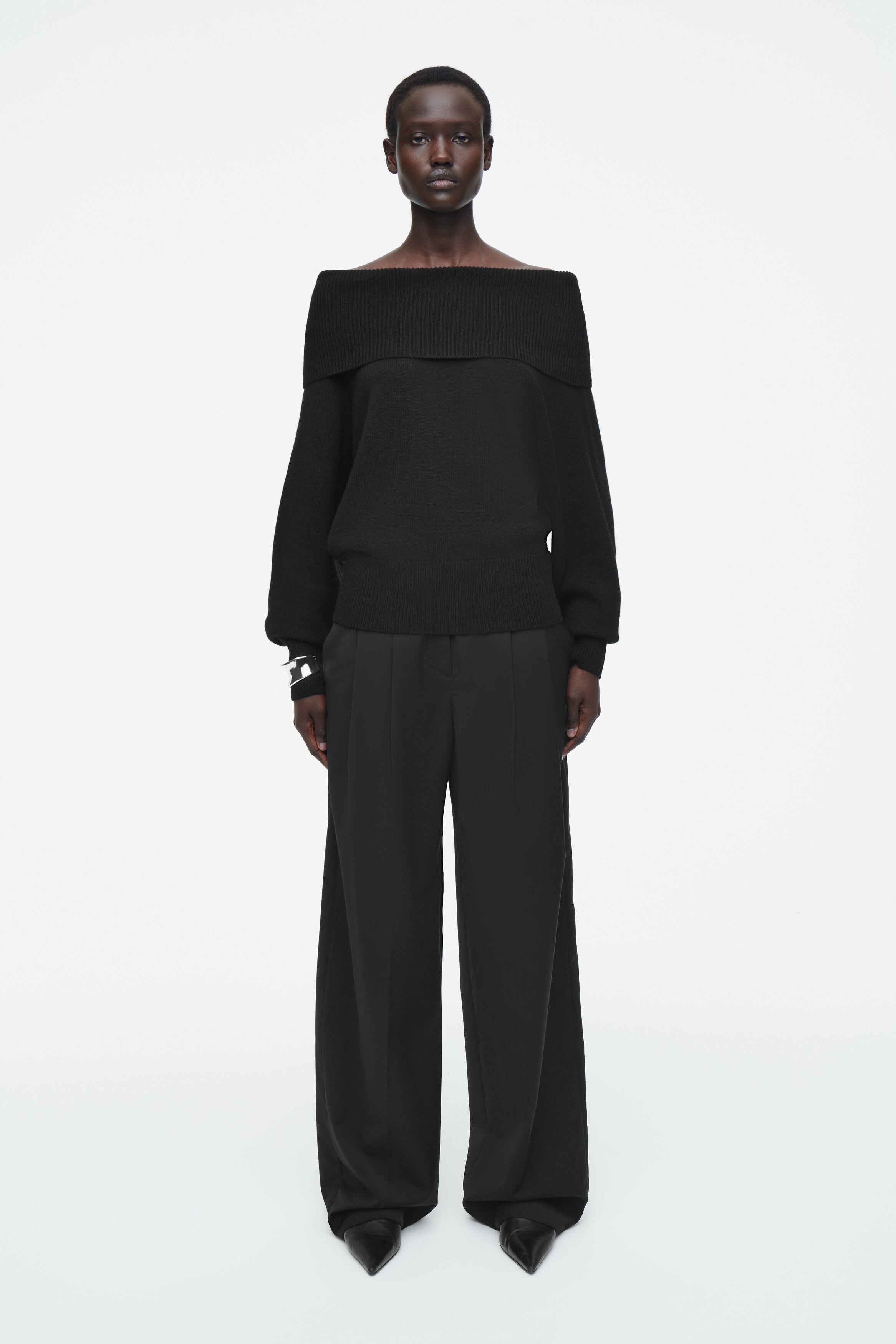 OFF-THE-SHOULDER MERINO WOOL JUMPER - BLACK | COS