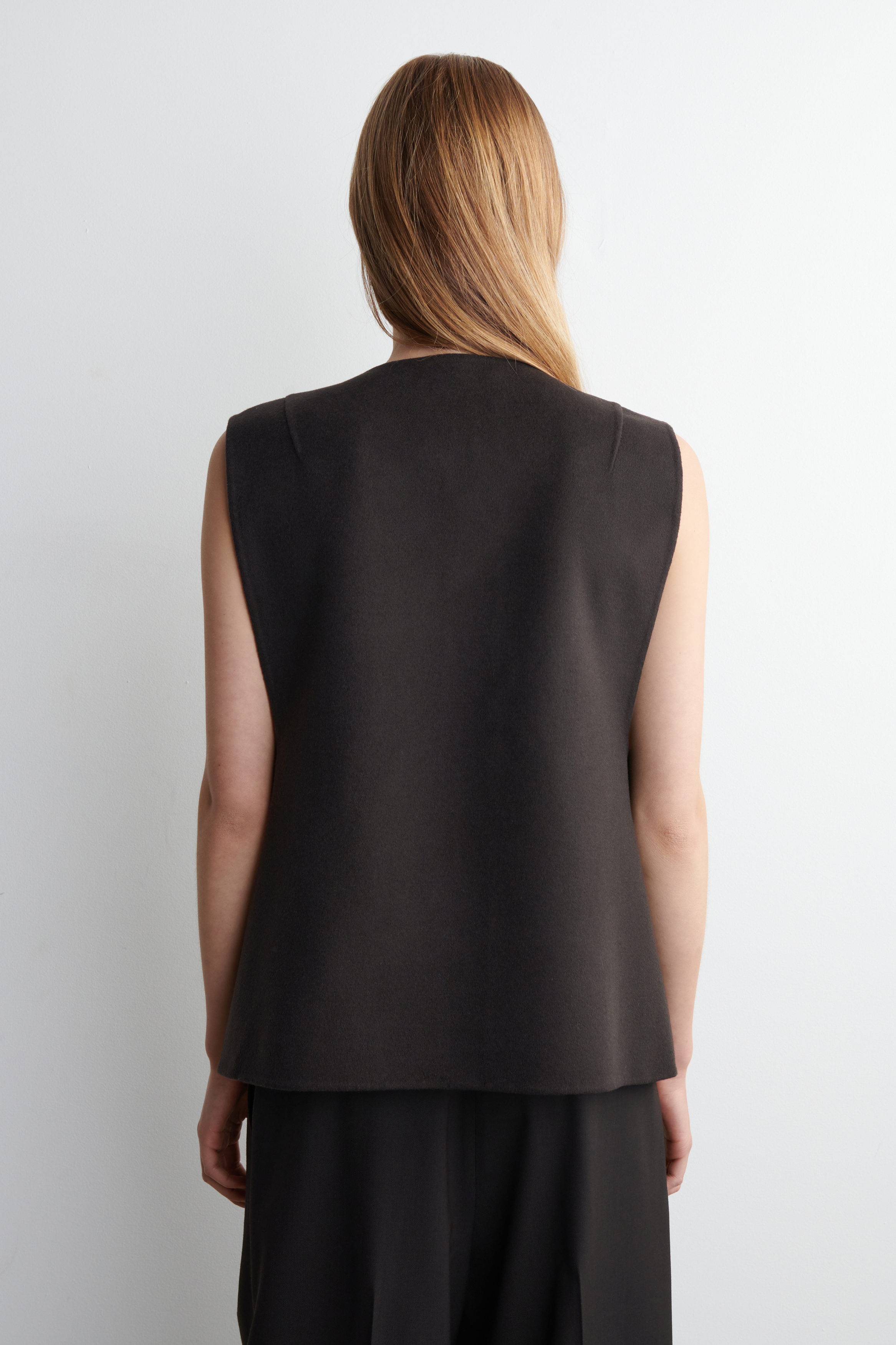 DOUBLE-FACED WOOL HYBRID VEST - DARK BROWN | COS