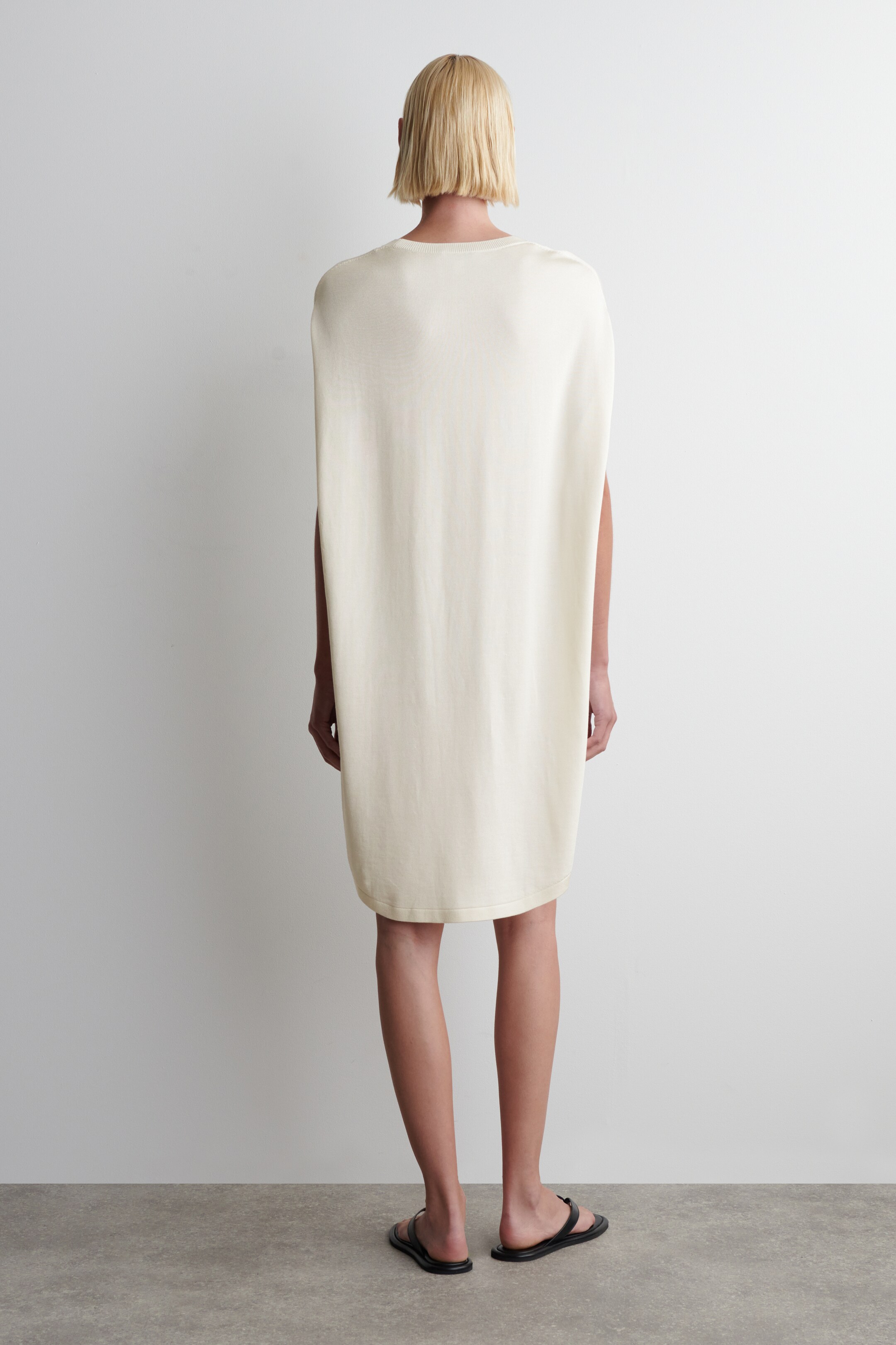 Grotere afbeelding bekijken: Jurk met cirkelsnit in breiwerk - WIT - DAMES | H&M BE 3