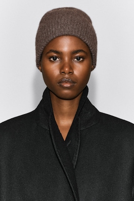 PURE CASHMERE BEANIE — MOCHA MÉLANGE 1