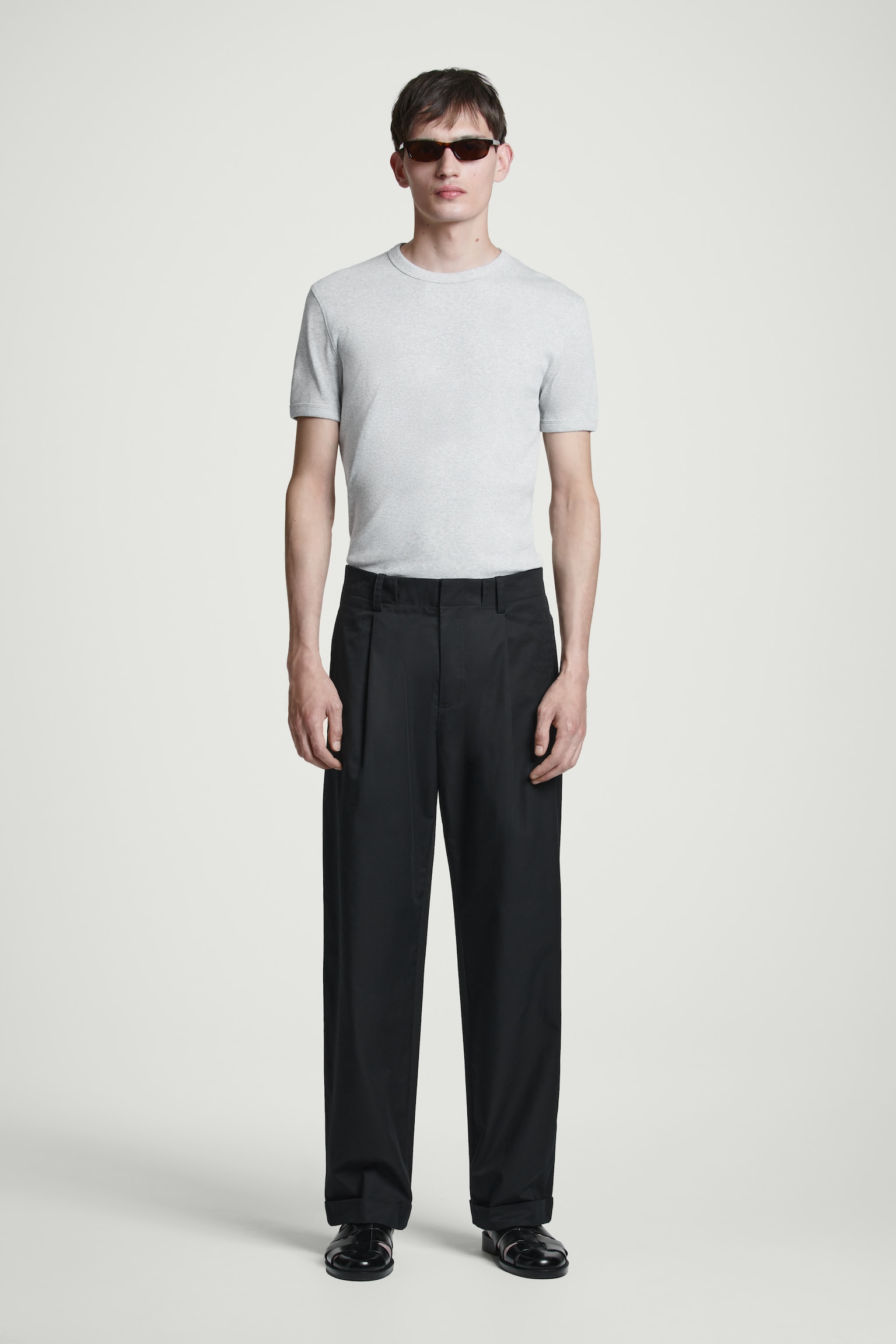 TAPERED COTTON TURN-UP TROUSERS - BLACK/BEIGE