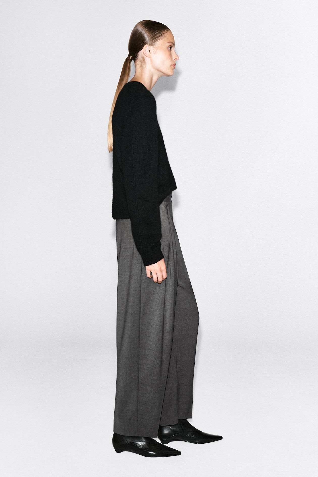 PLEATED WOOL-BLEND TAPERED TROUSERS — GREY MÉLANGE
