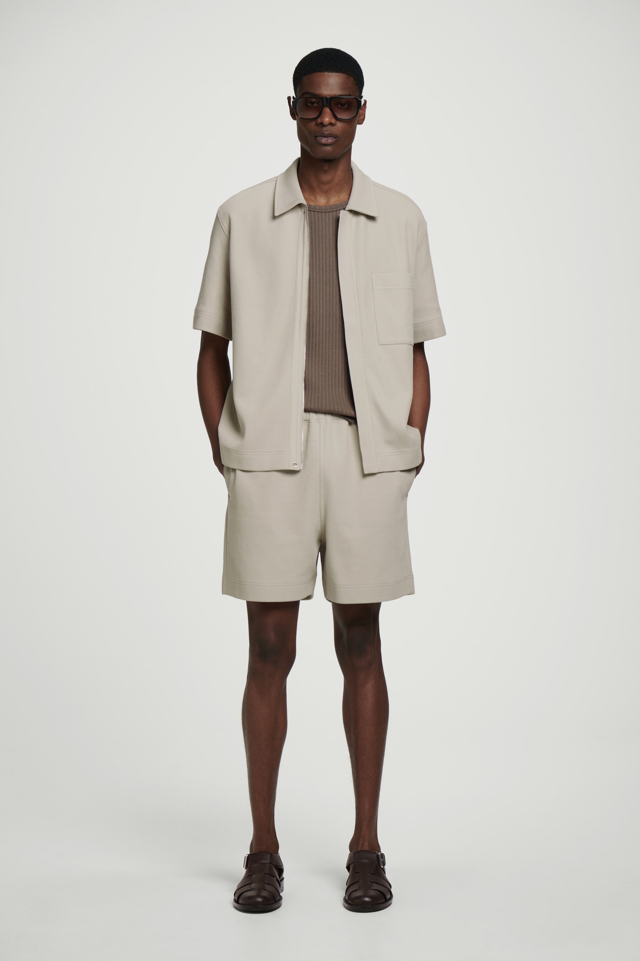 Visualizza immagine più grande: SHORTS IN JERSEY DI COTONE TESTURIZZATO - TALPA CHIARO - UOMO | H&M IT 1